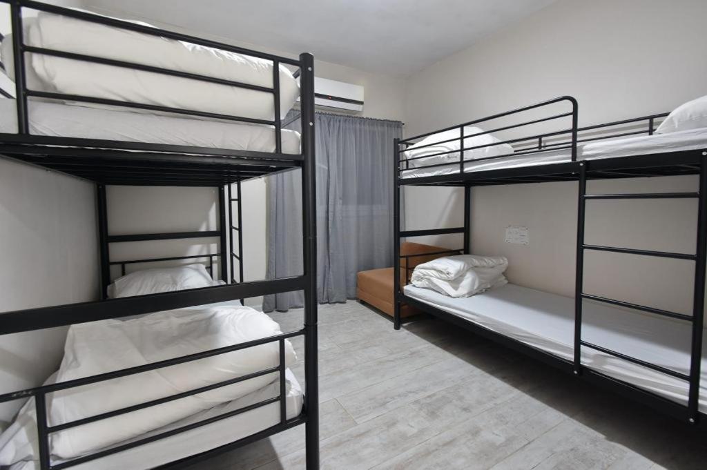 Deluxe King Suite - Photo 35
