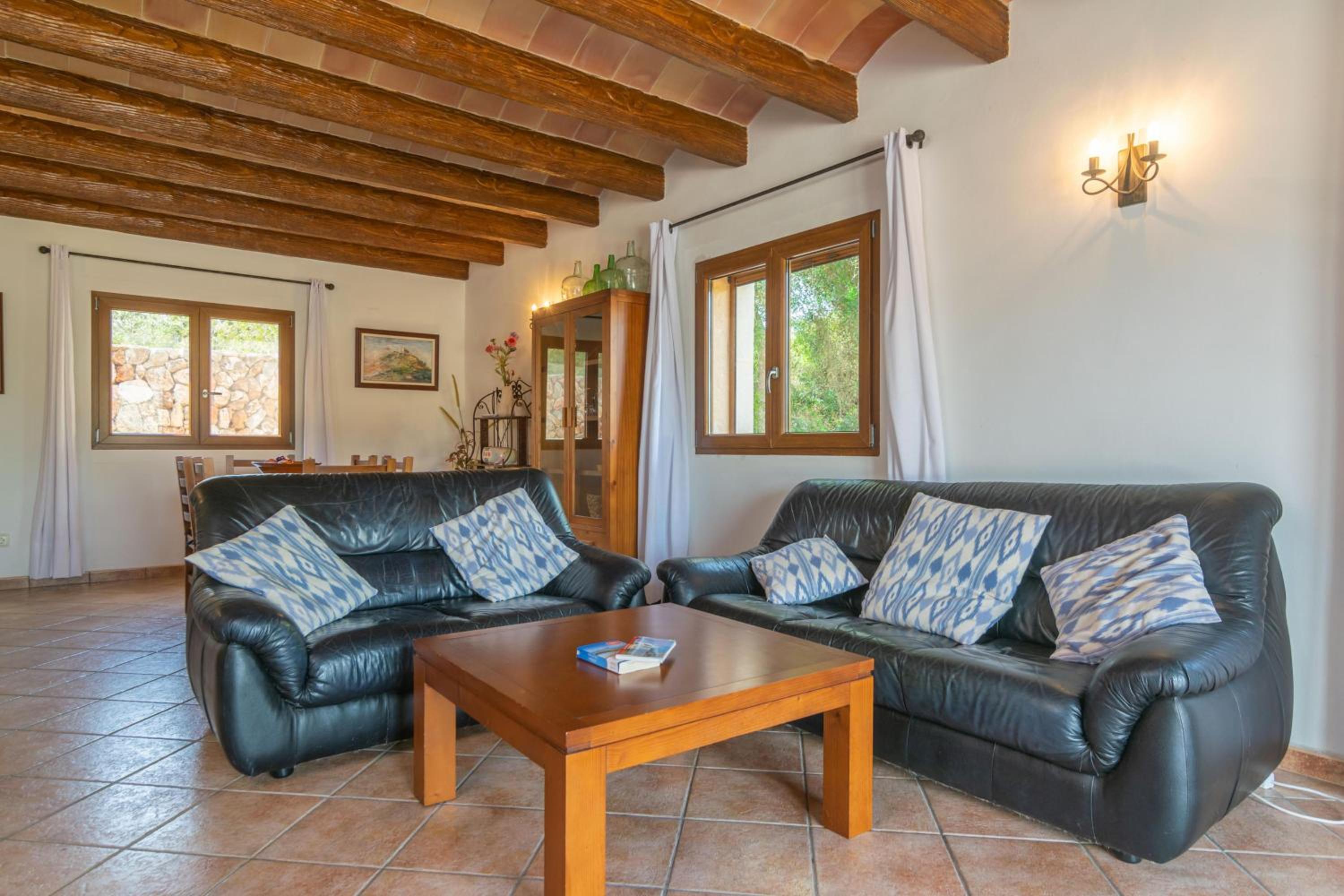 Villa de Tres Habitaciones