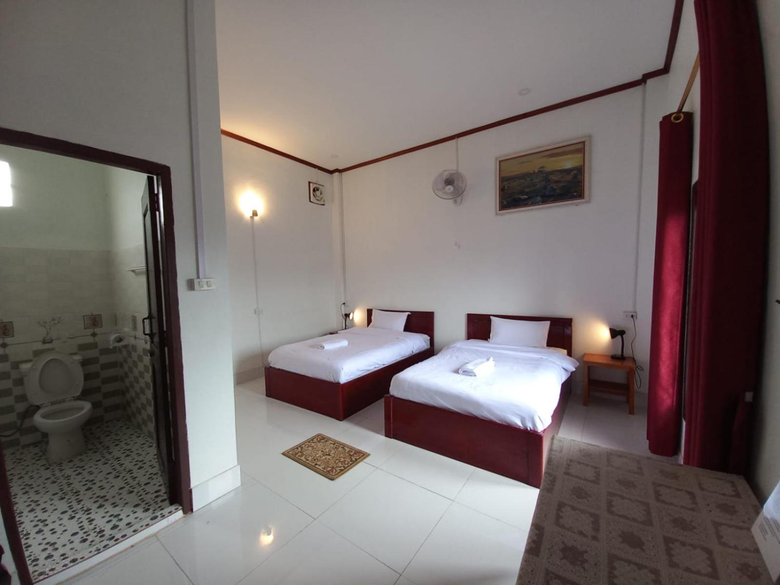 Double or Twin Room with Balcony photo 2