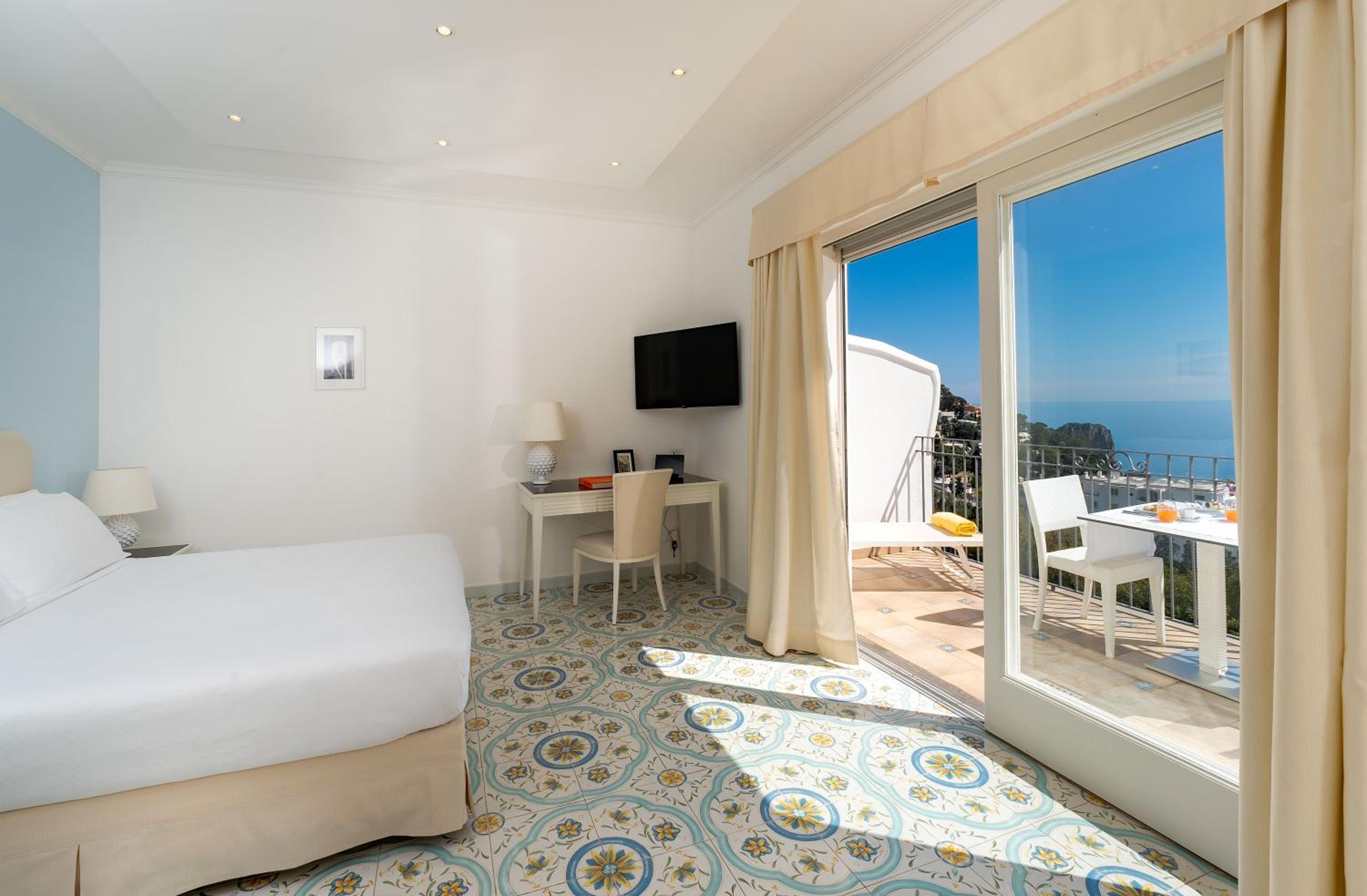 Triple Room with Sea View - Photo 4
