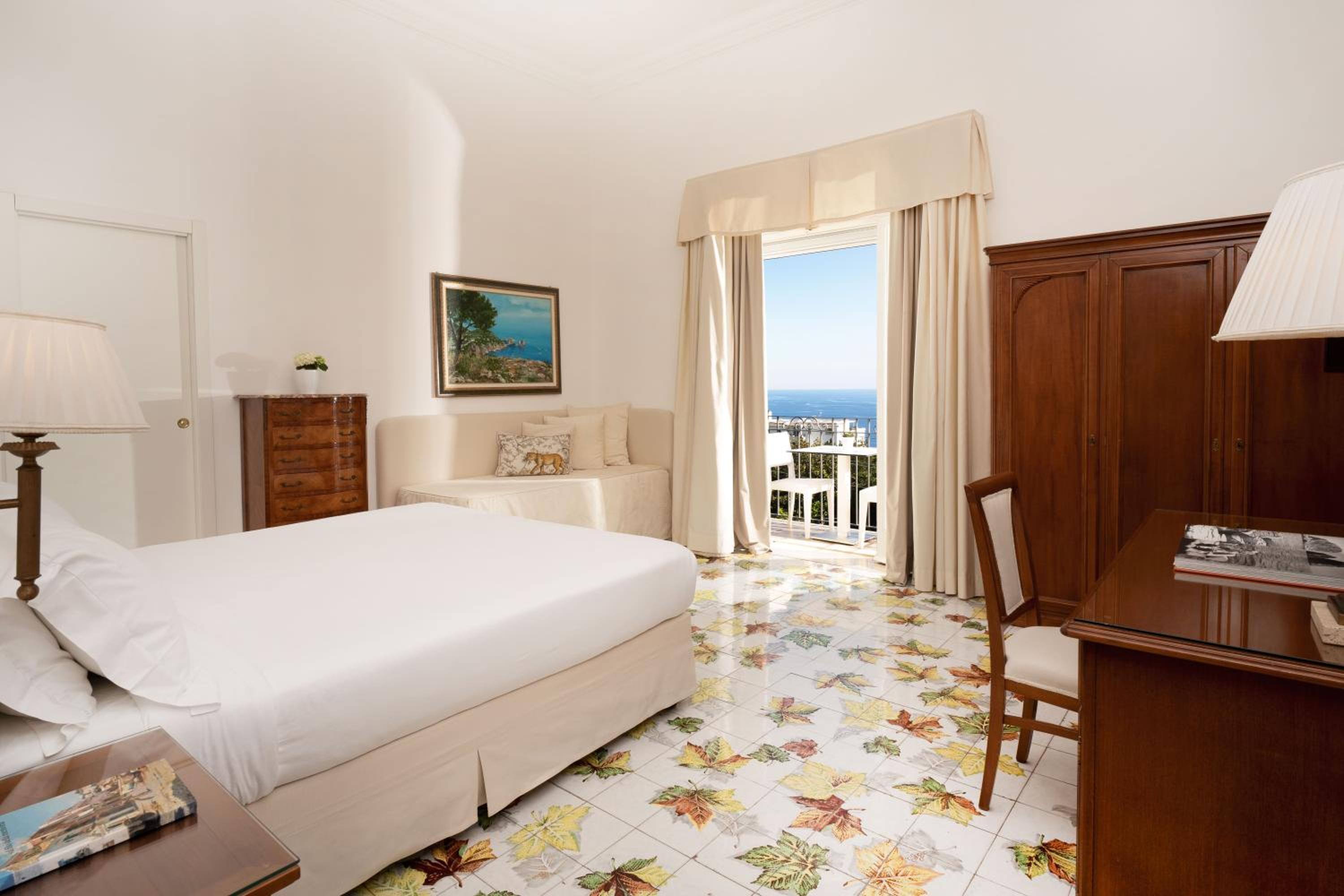 Triple Room with Sea View - Photo 3