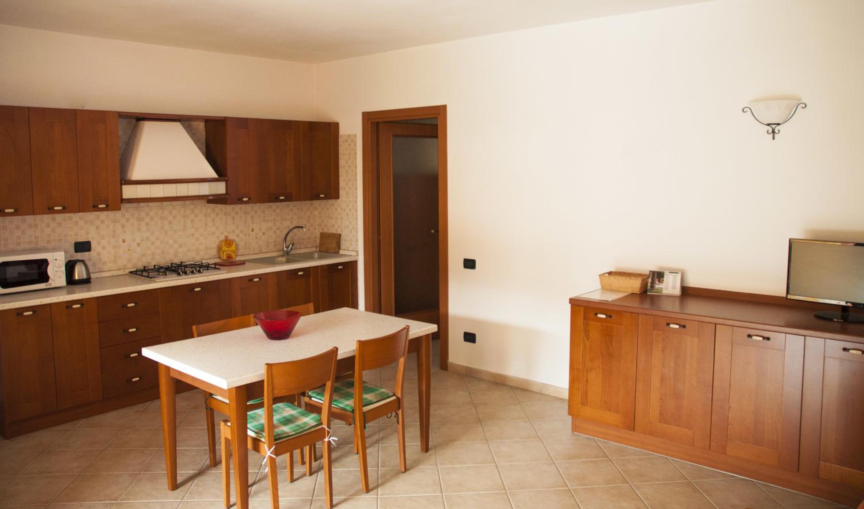 One-Bedroom Apartment (4 Adults) photo 3