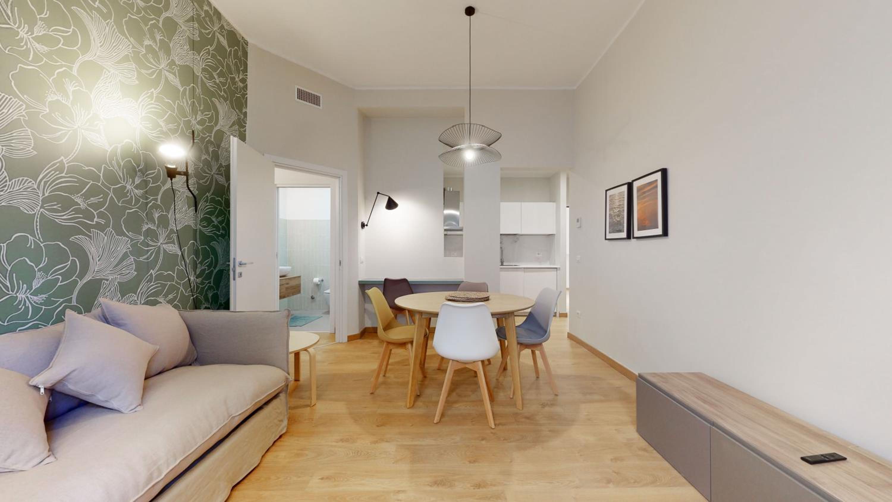 Deluxe Apartment