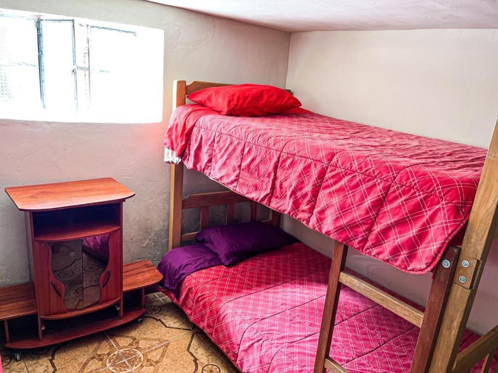 Bed in 6-Bed Mixed Dormitory Room photo 2