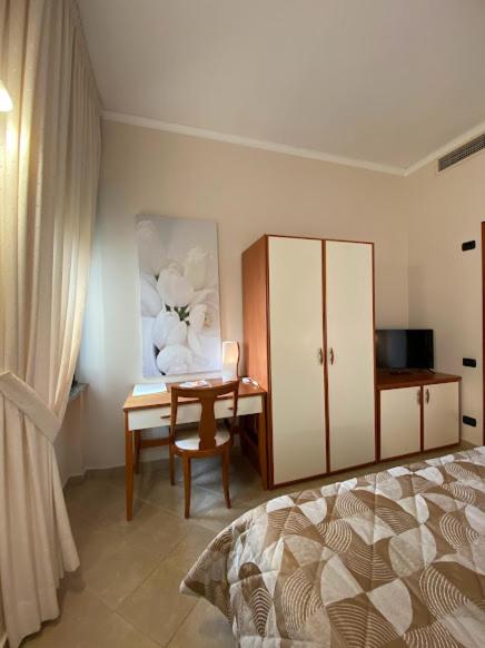Suite - Photo 2