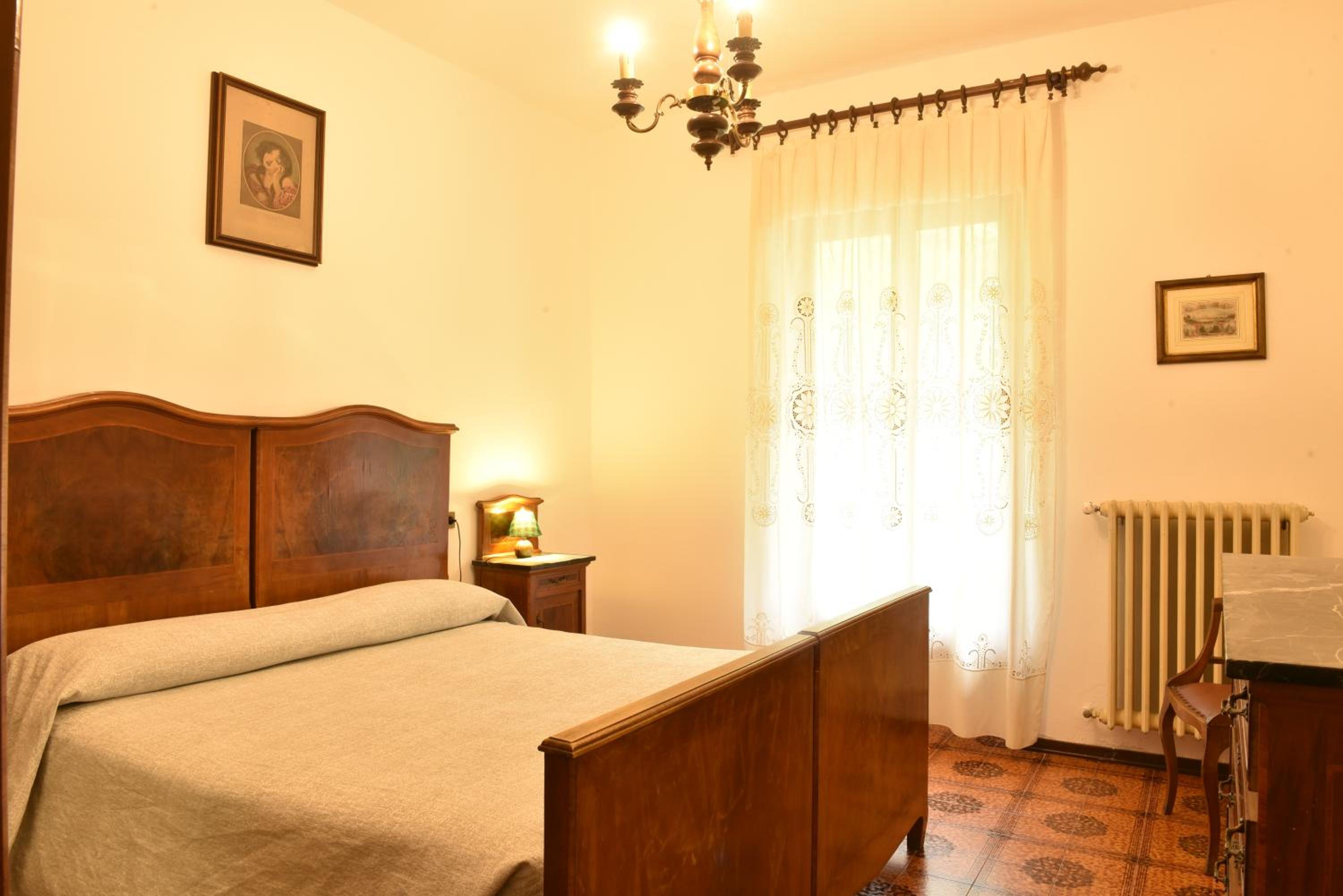 Large Single Room photo 1