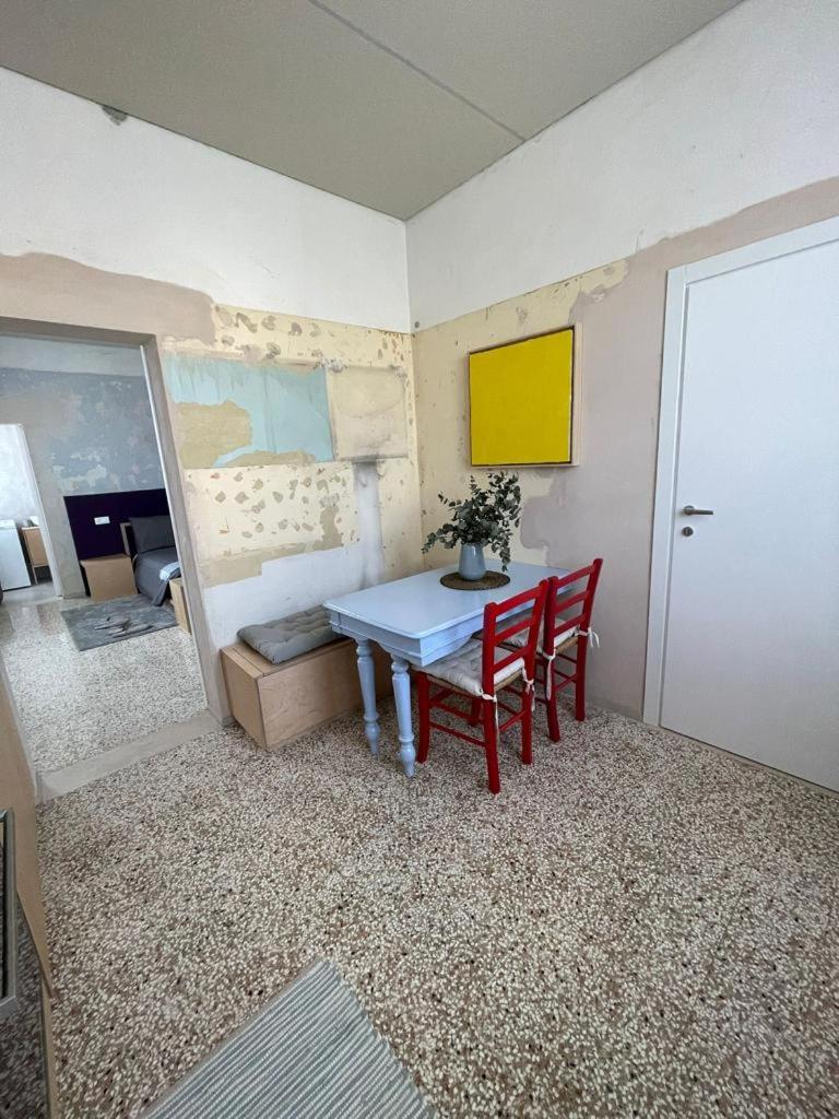 One-Bedroom Apartment photo 3