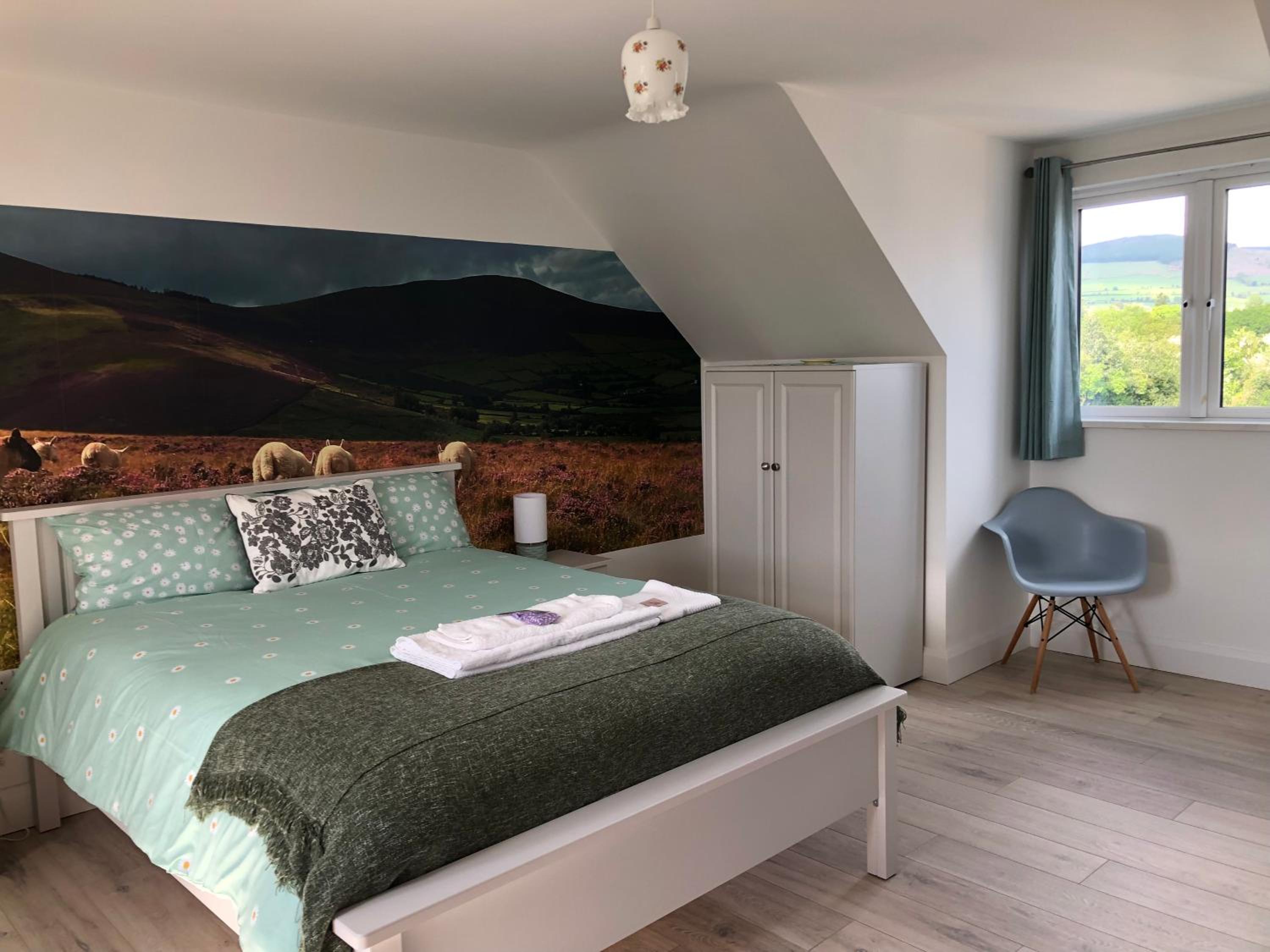 Deluxe Double Room with Mountain View - Photo 2