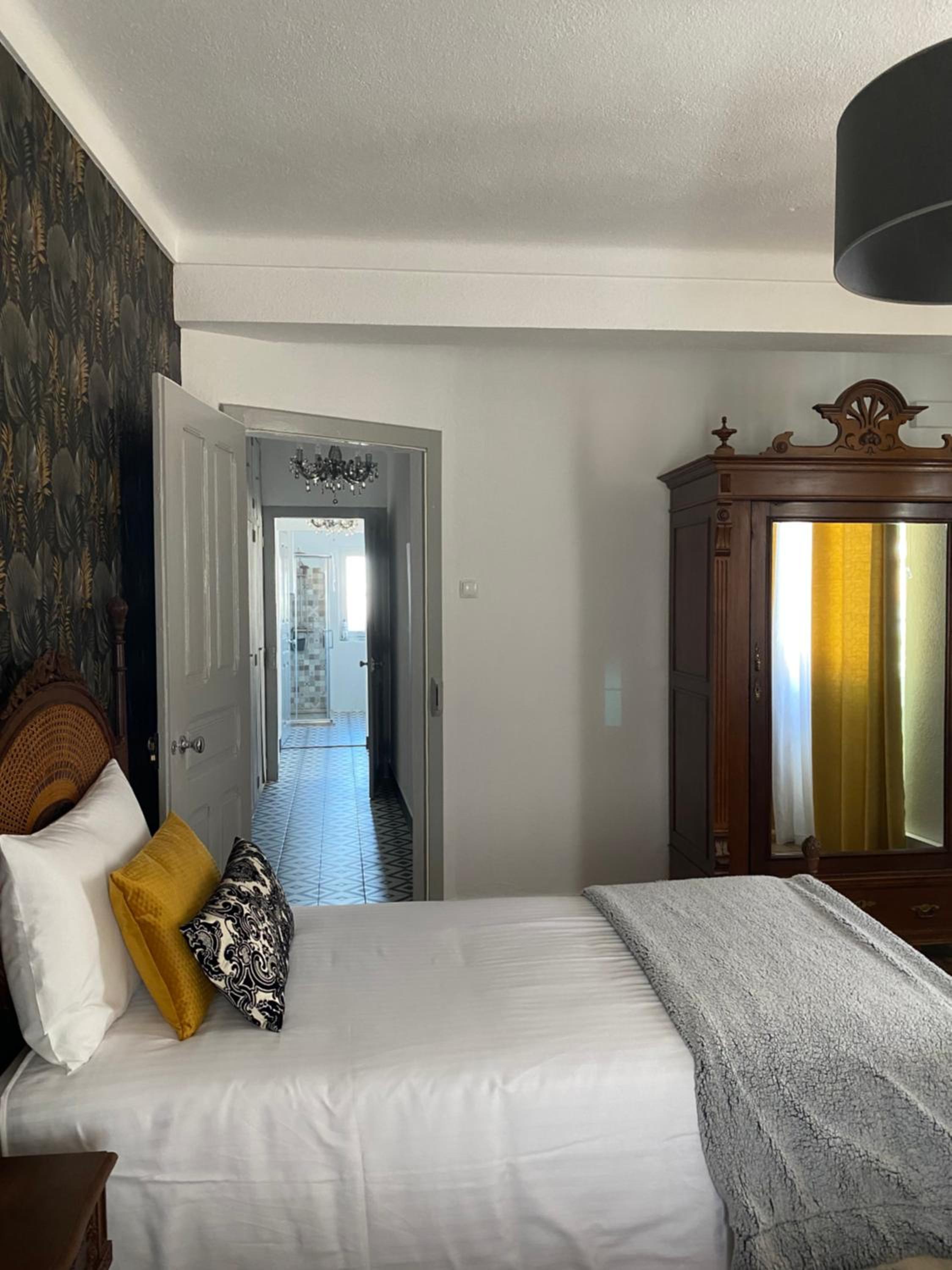 Three-Bedroom Suite - Photo 19