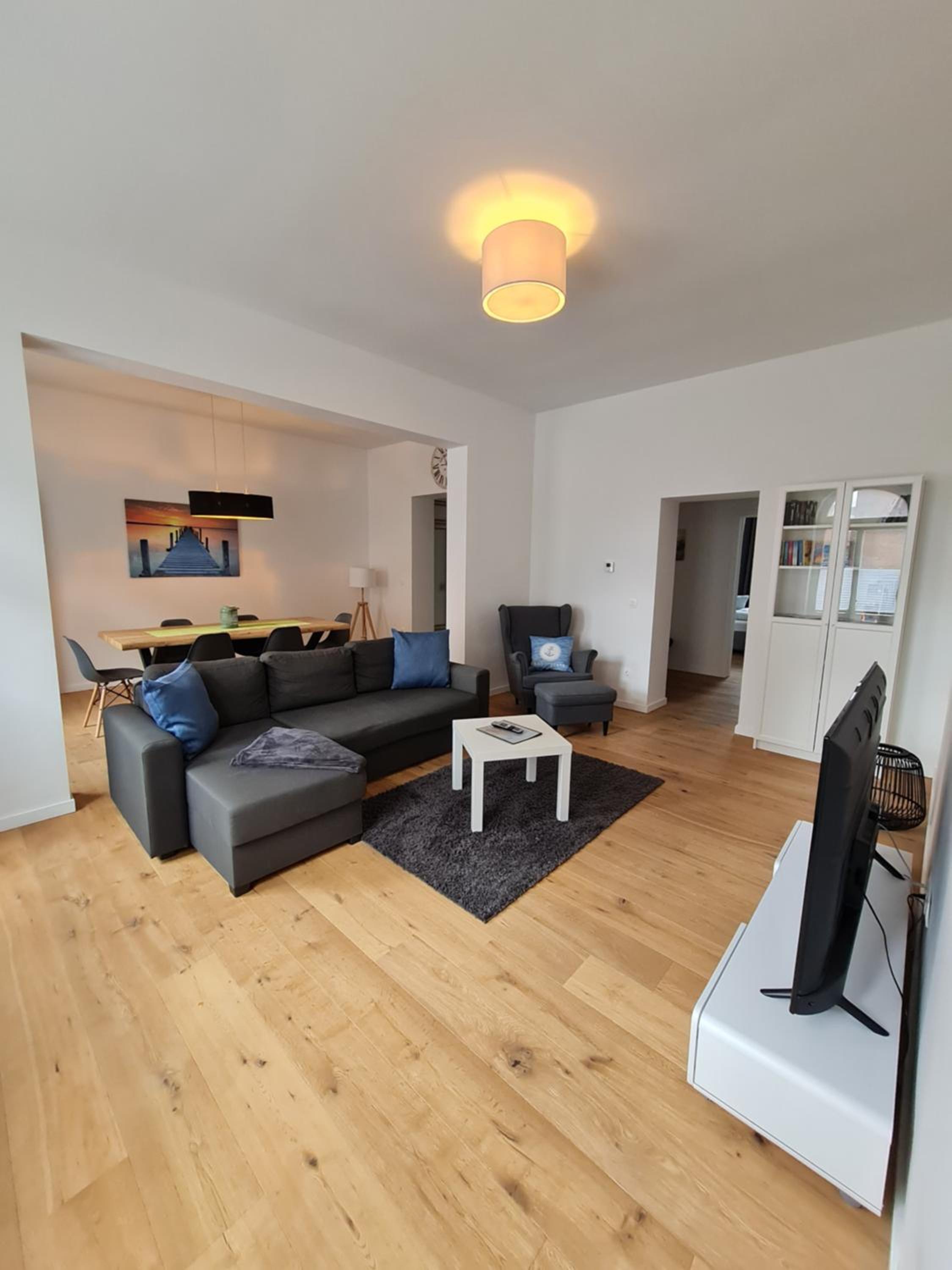 Three-Bedroom Apartment - Photo 28
