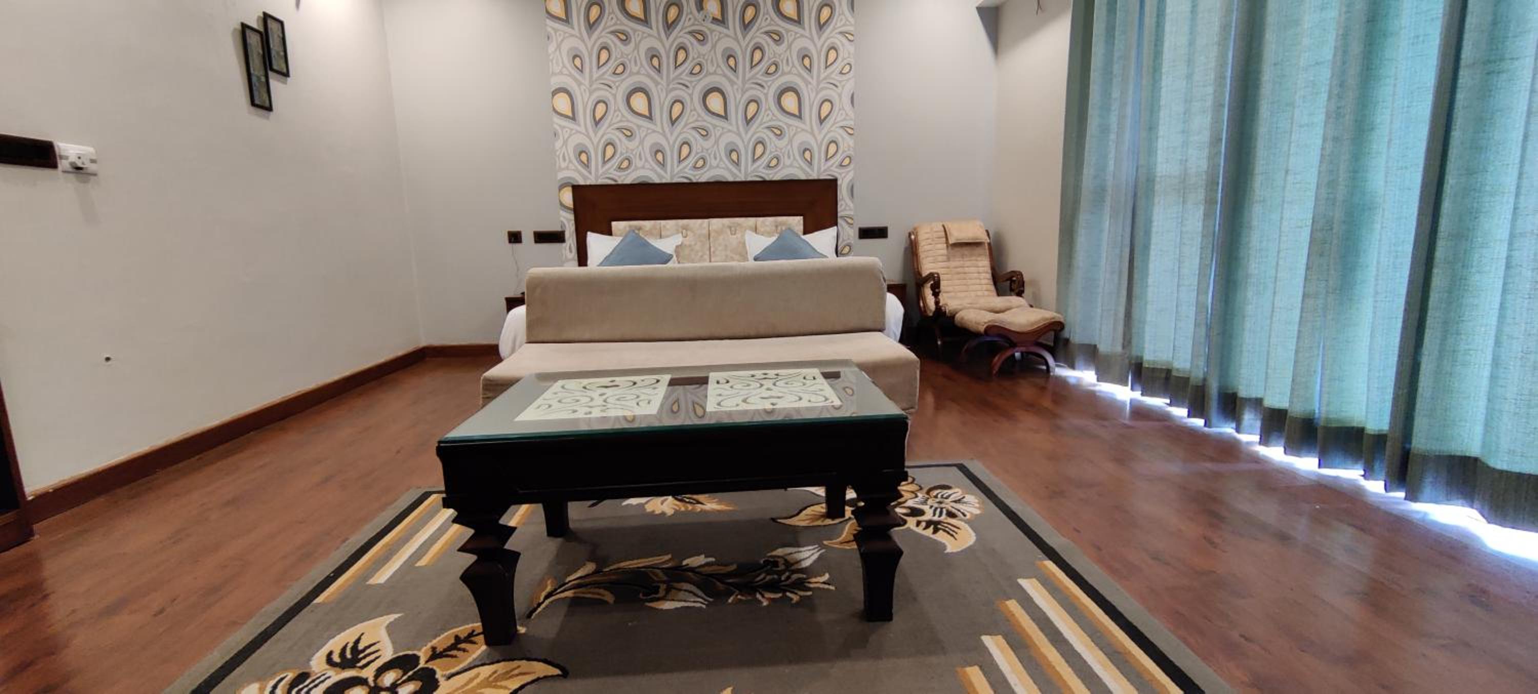 Superior King Room - Photo 1