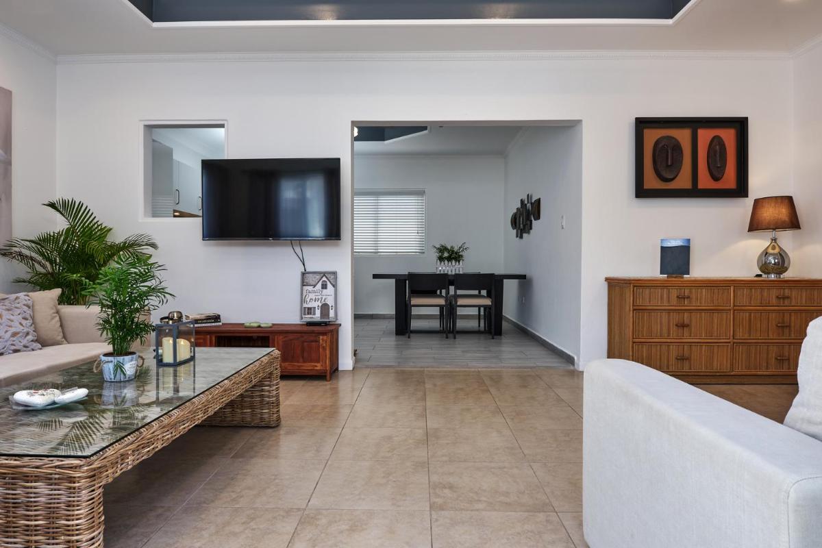 Two-Bedroom House photo 2