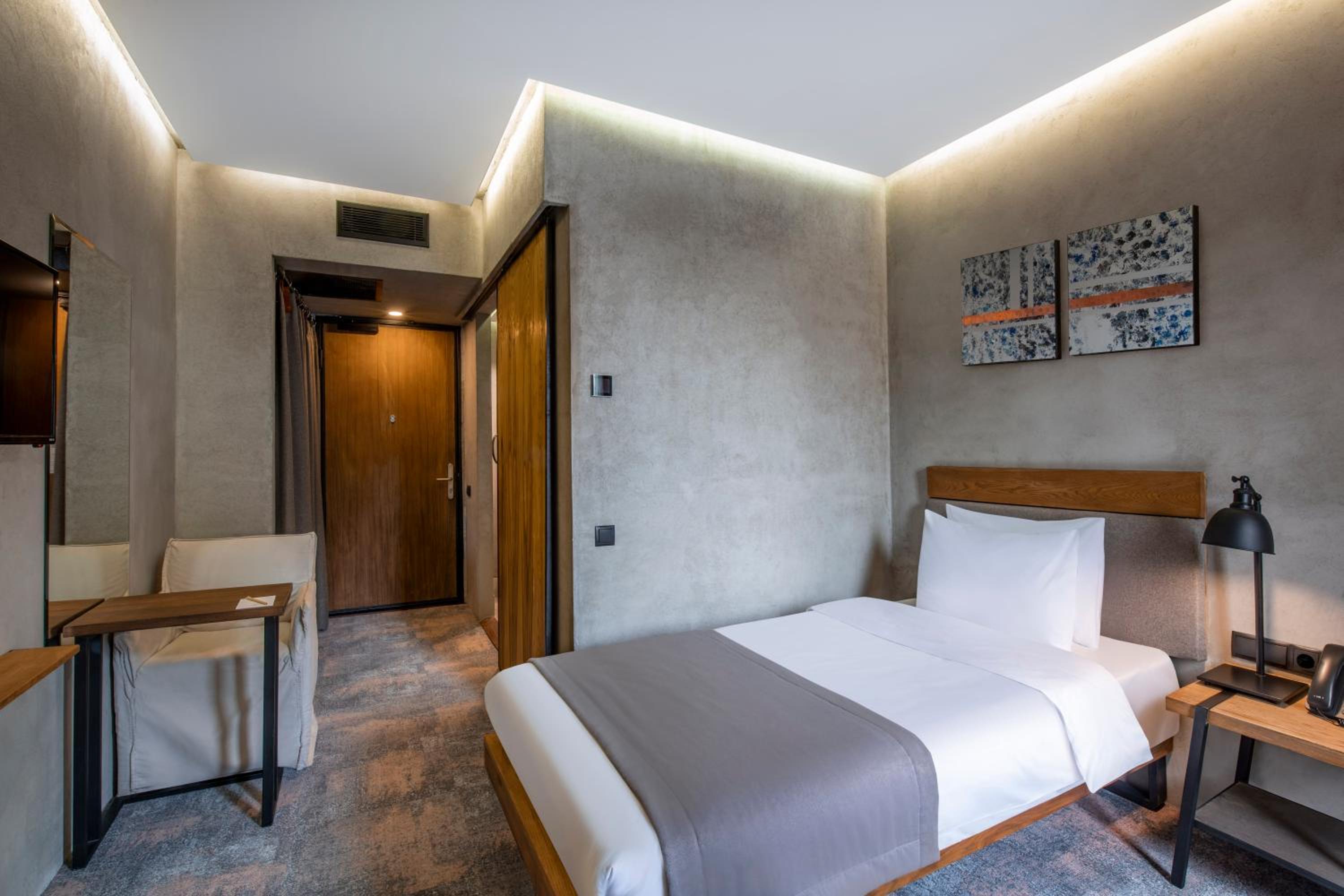 Single Room - Disability Access