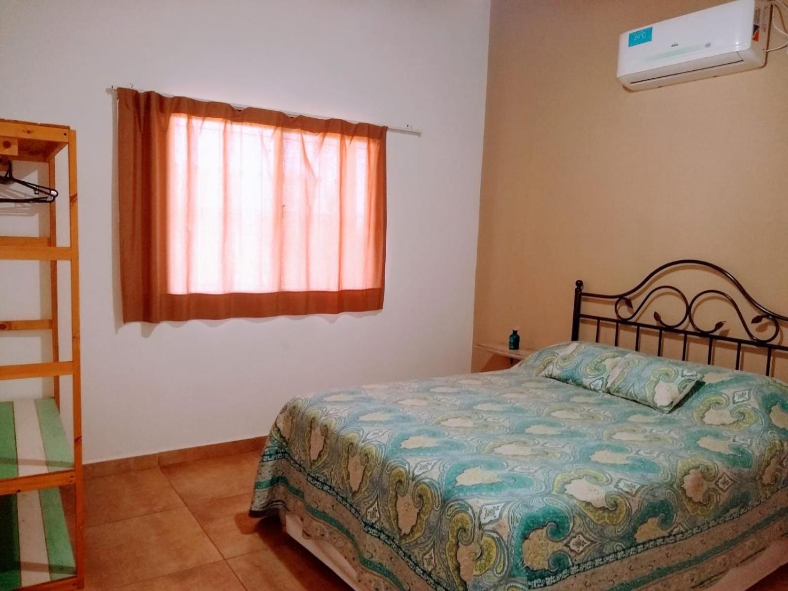 One-Bedroom House photo 1