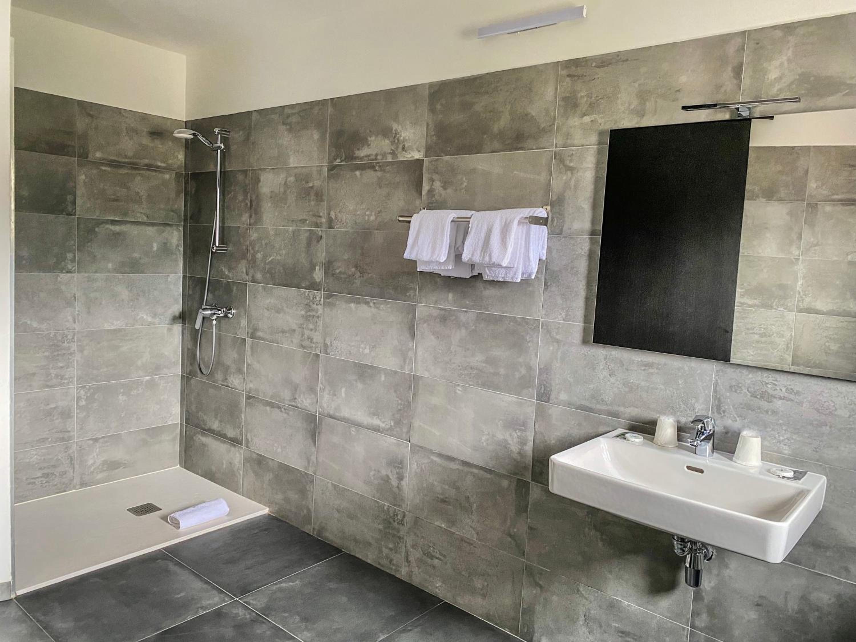 Junior Suite - Photo 5