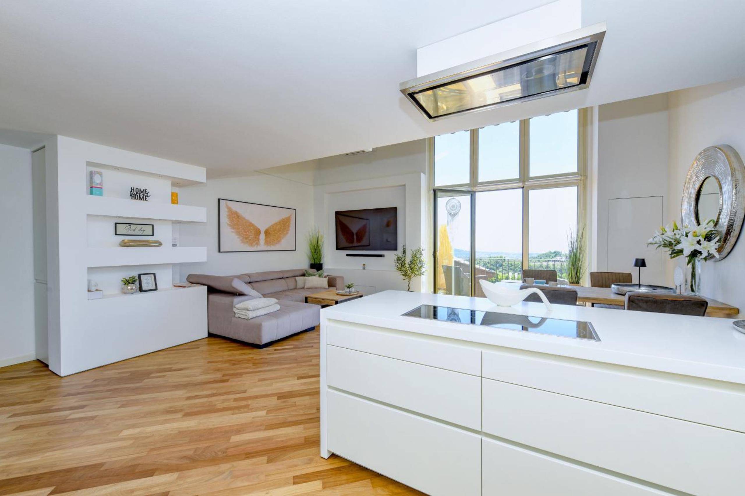 Apartment with Lake View photo 1