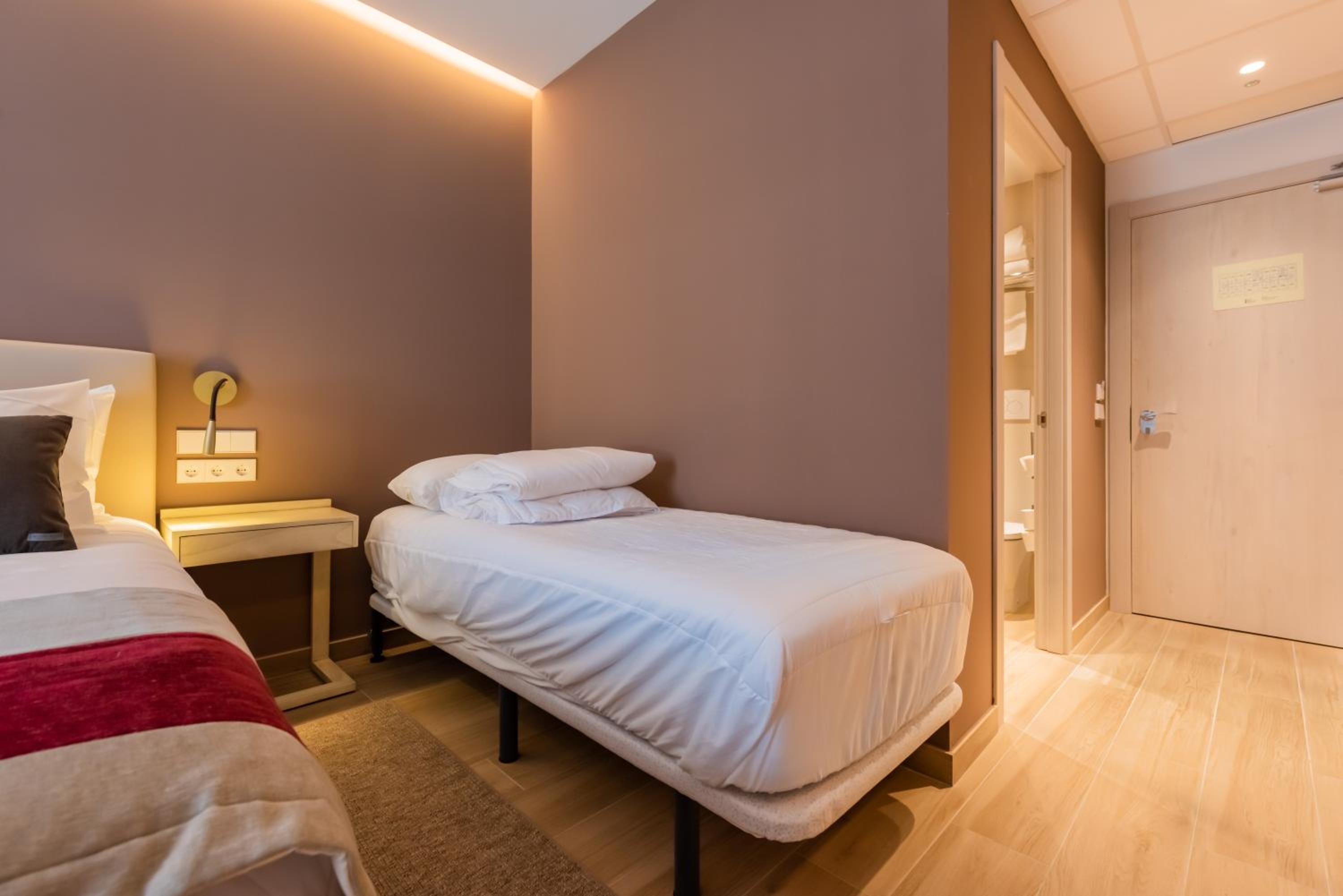 Standard Triple Room photo 3