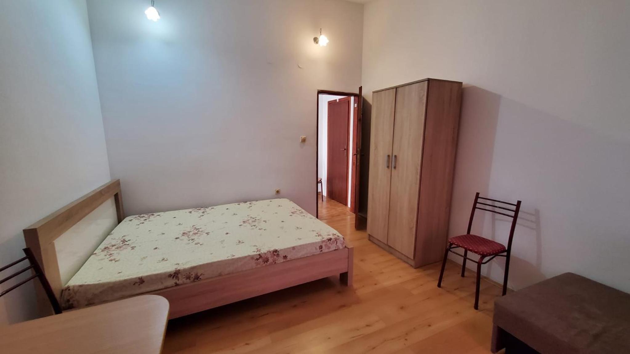 Small Double Room - Photo 3