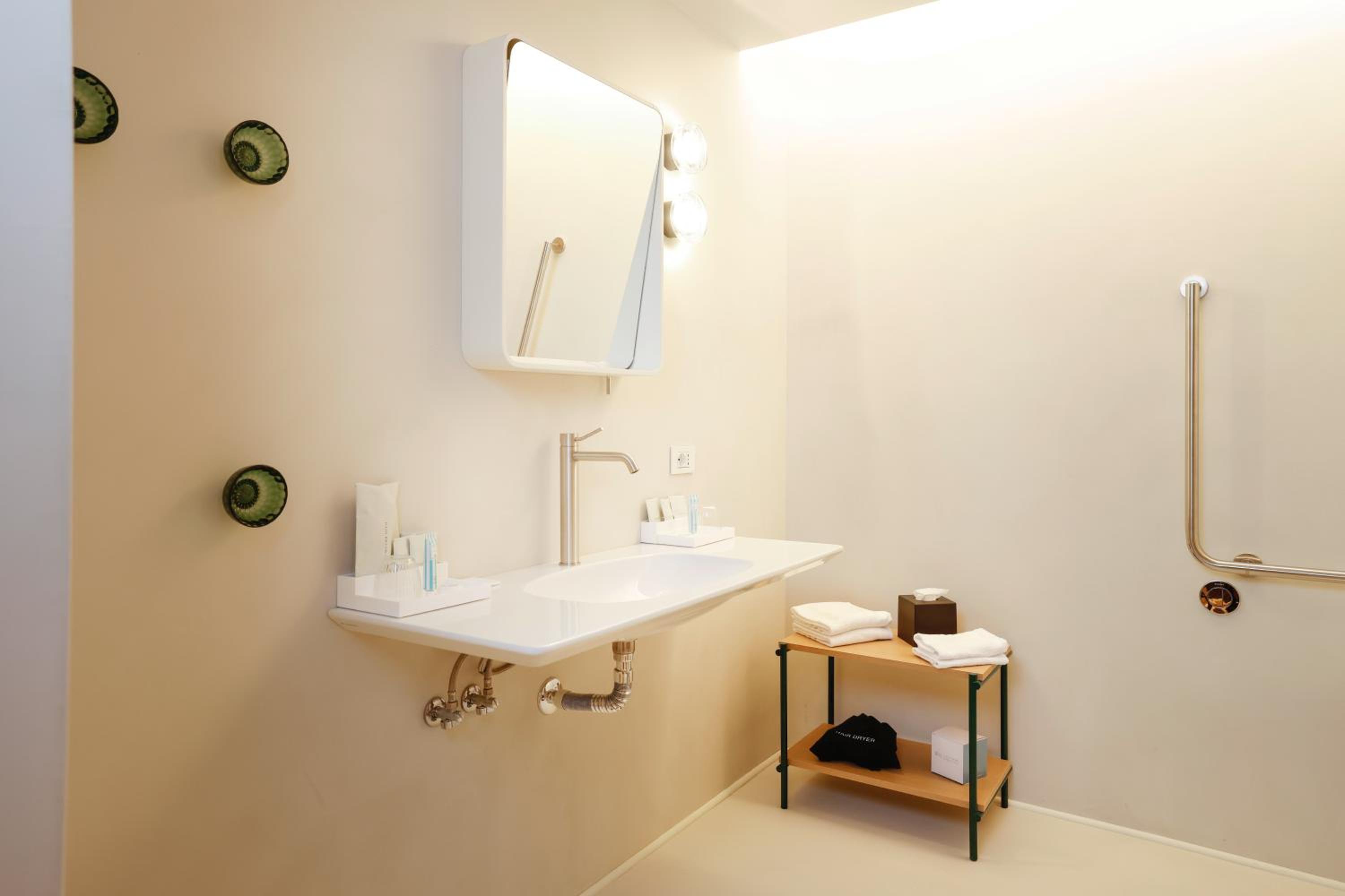 Double Room - Photo 3
