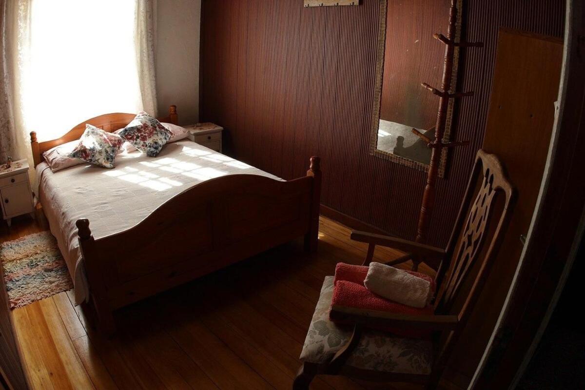 Double Room with Shared Bathroom photo 1