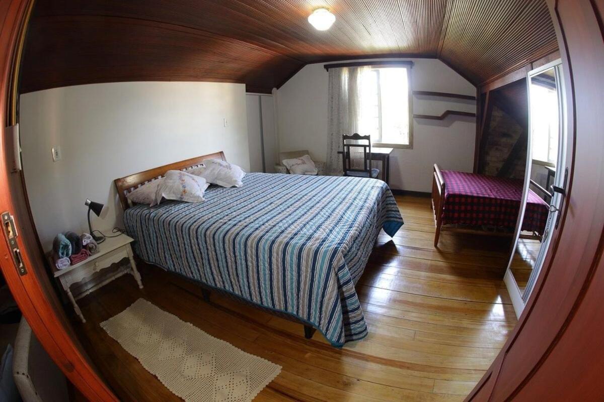 Economy Triple Room with Shared Bathroom photo 1