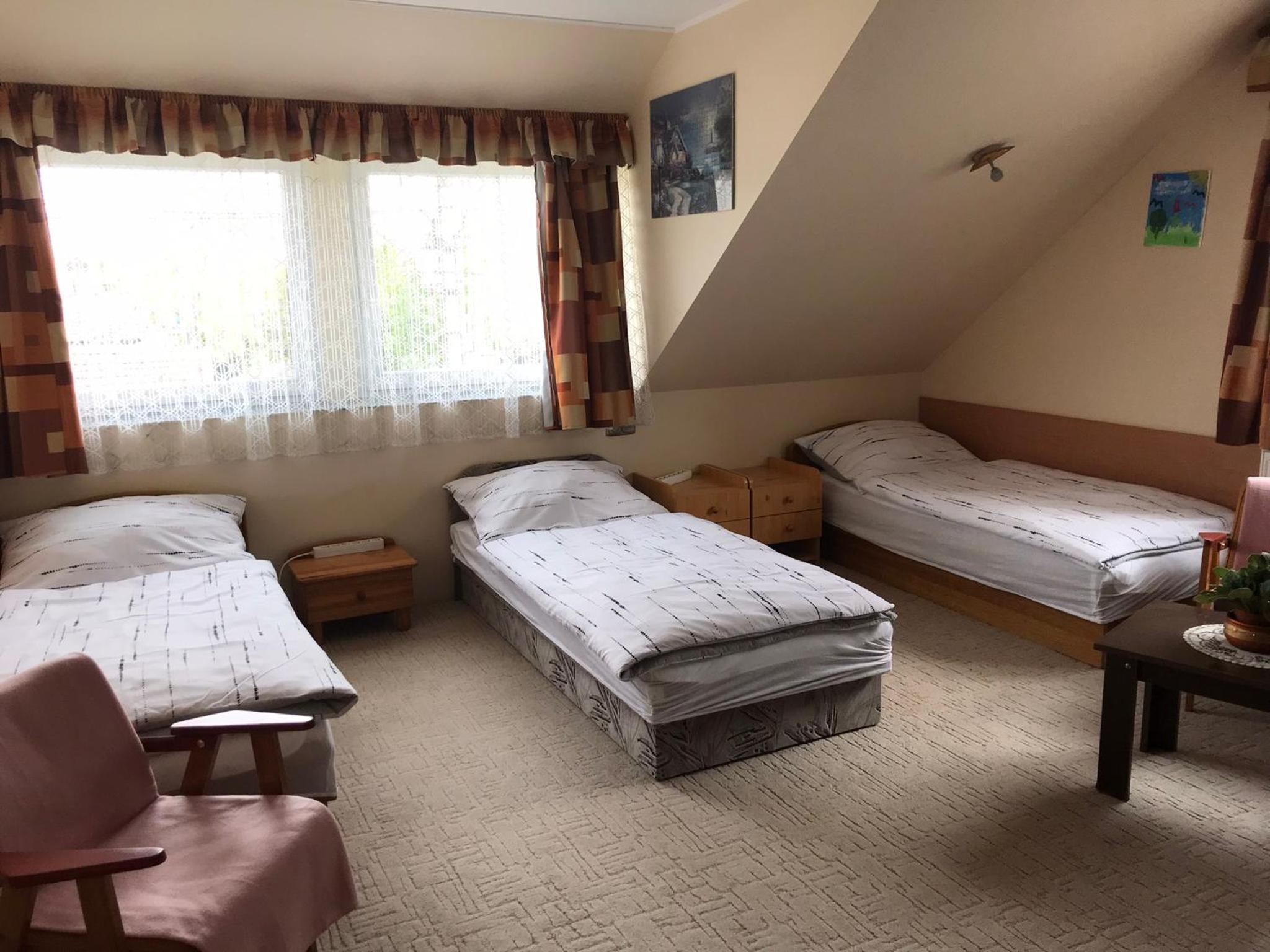 Basic Triple Room with Shared Bathroom photo 1