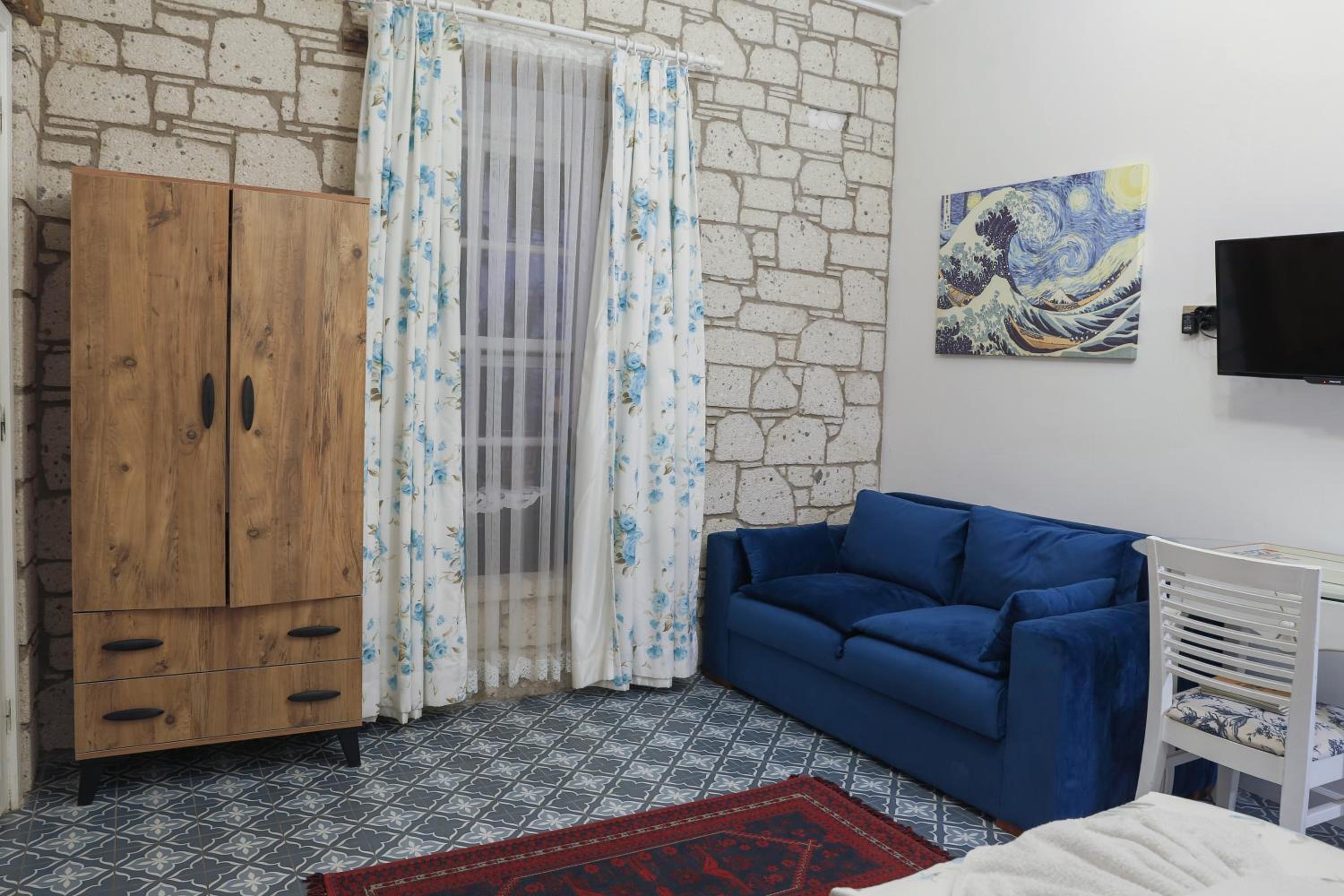Standard King Room photo 2