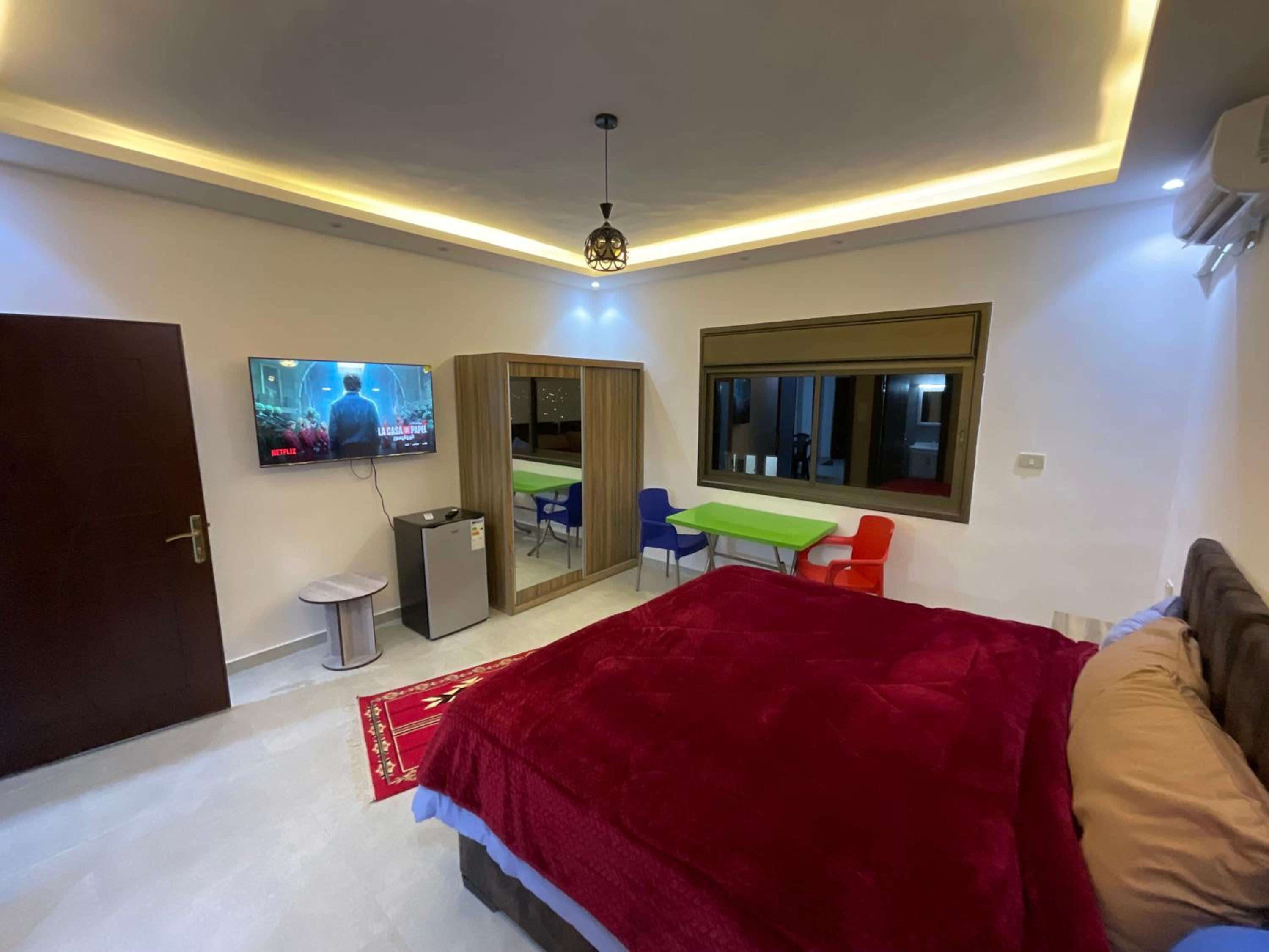 Deluxe King Room photo 1