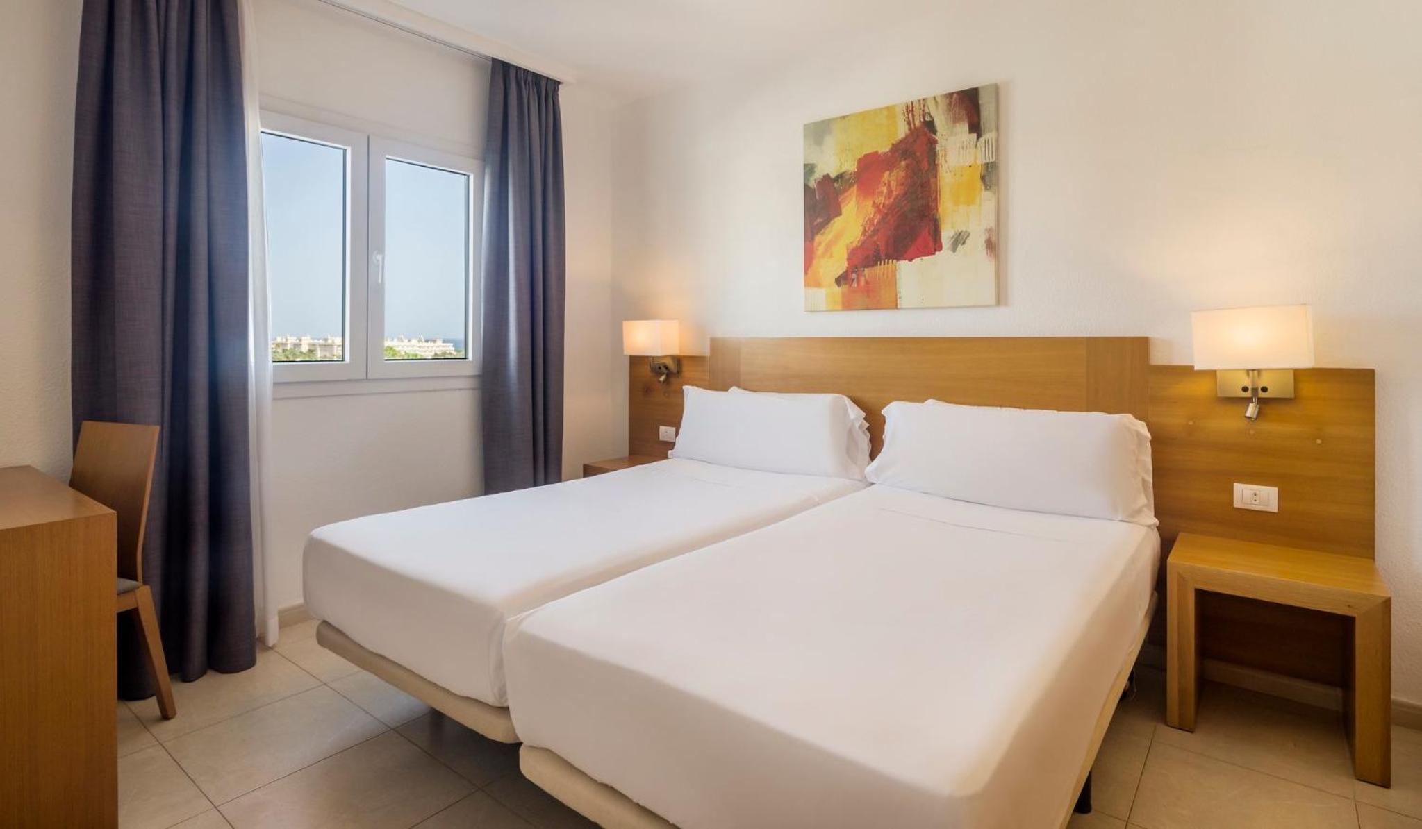 One-Bedroom Apartment (2 Adults)