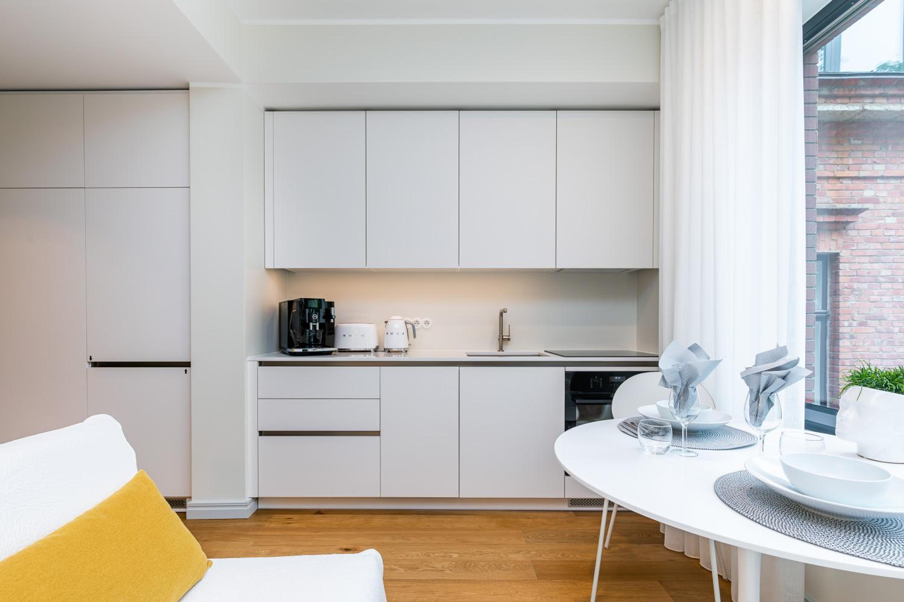 One-Bedroom Apartment photo 2