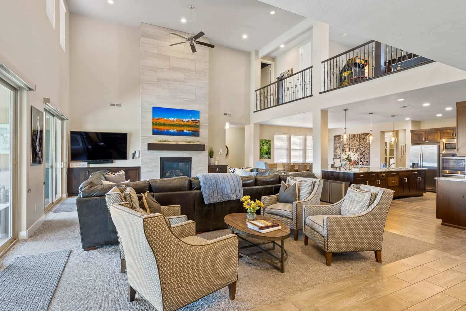 Seven-Bedroom House photo 1