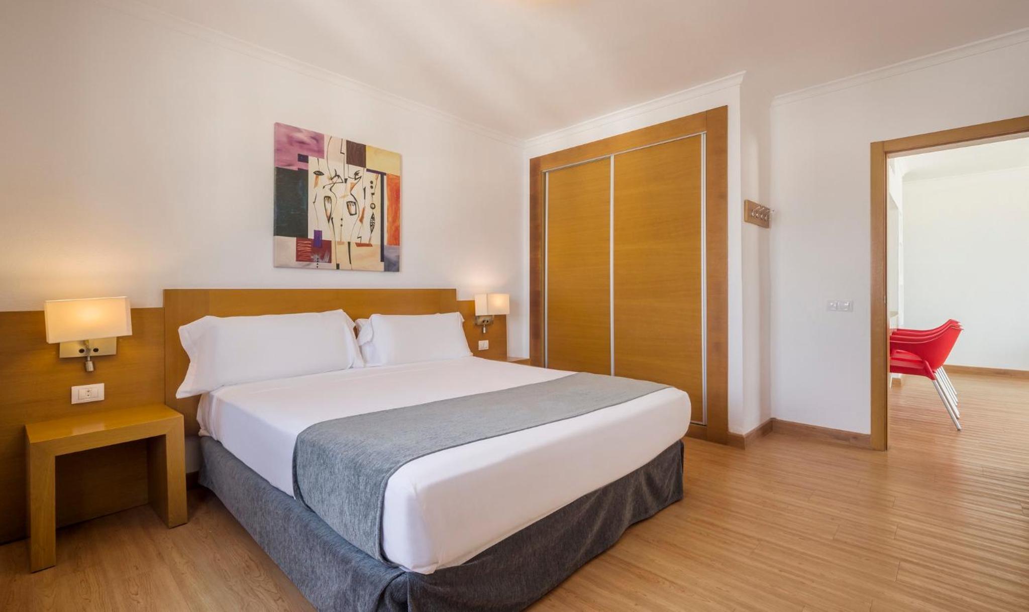 Two-Bedroom Apartment (2 Adults + 2 Children) thumbnail 5