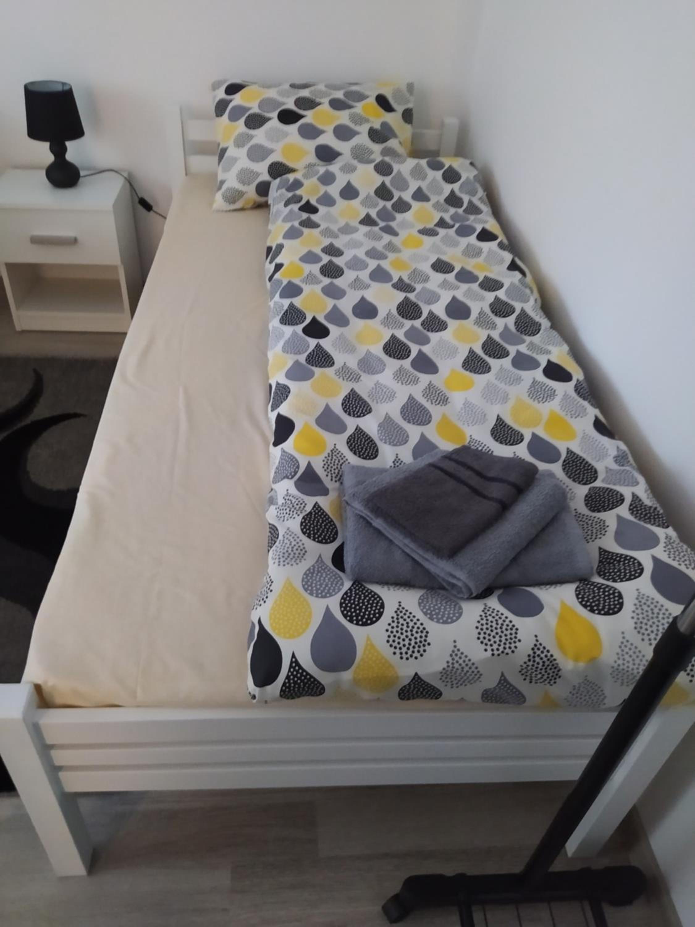 One-Bedroom Apartment photo 2