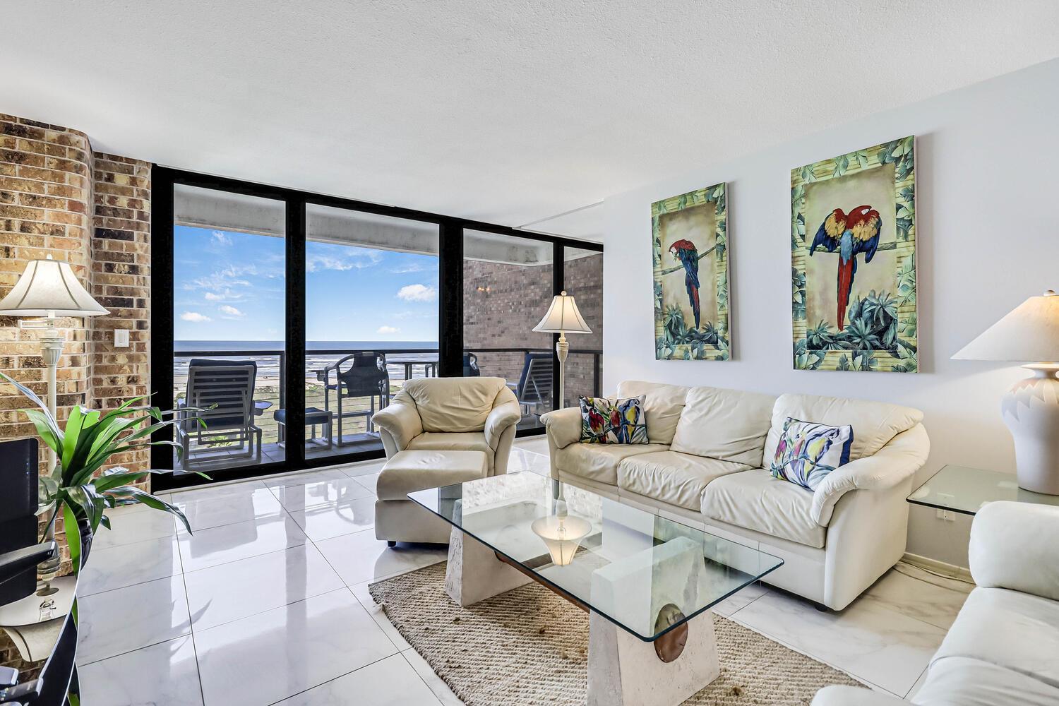 Apartment With Sea View photo 3