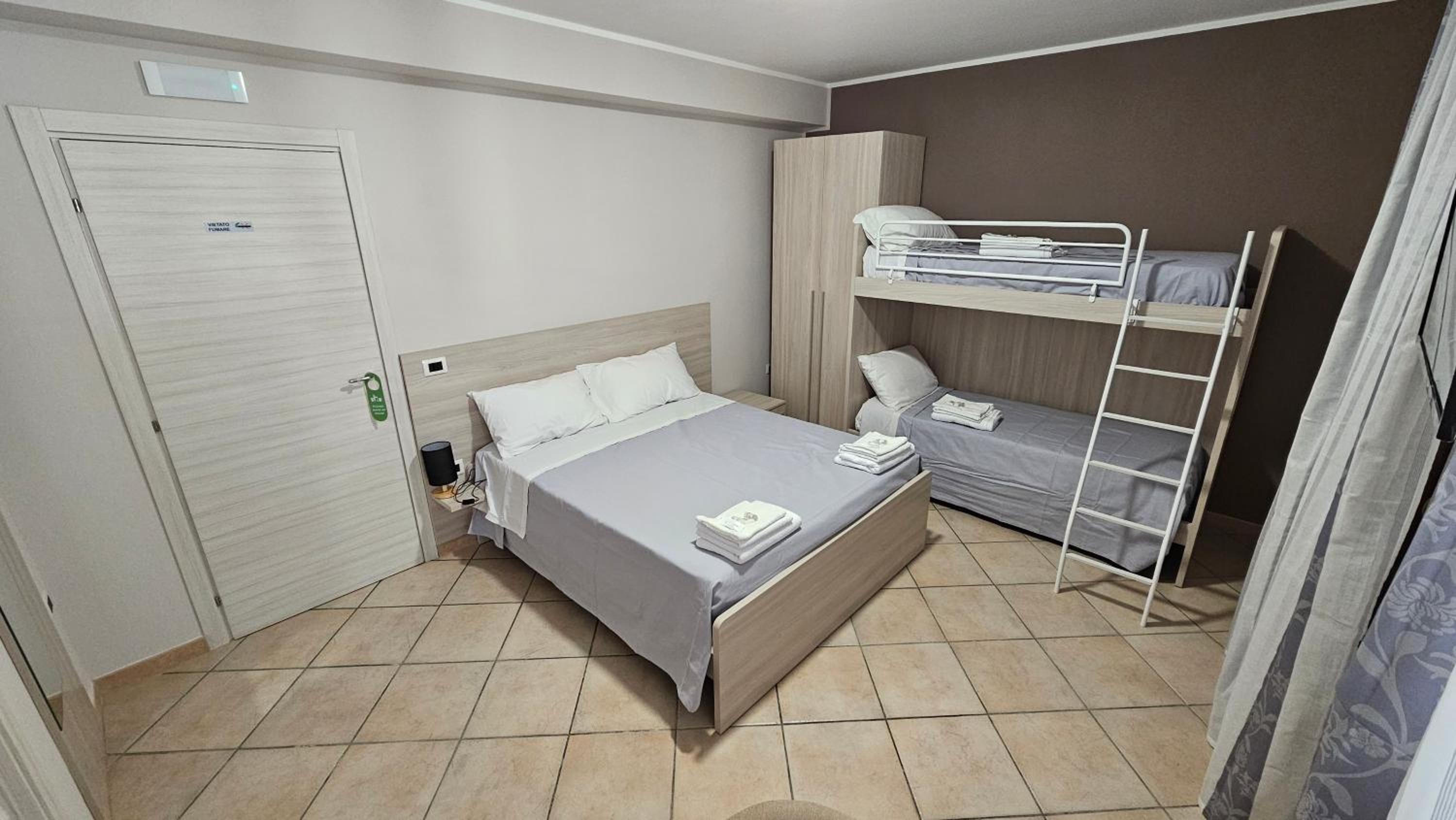 Classic Quadruple Room photo 1
