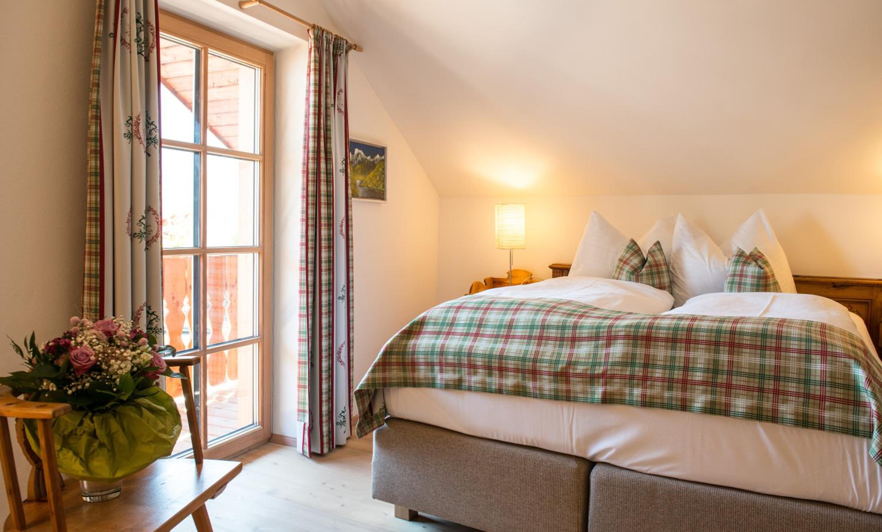 Double Room with Balcony - Photo 7
