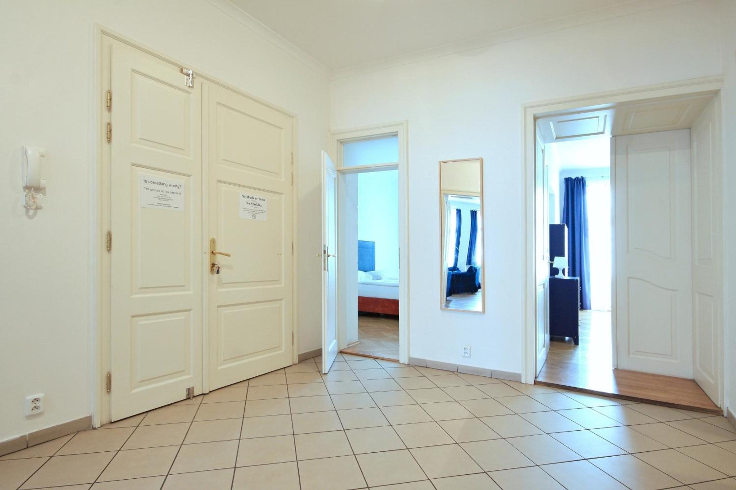 Apartment thumbnail 6