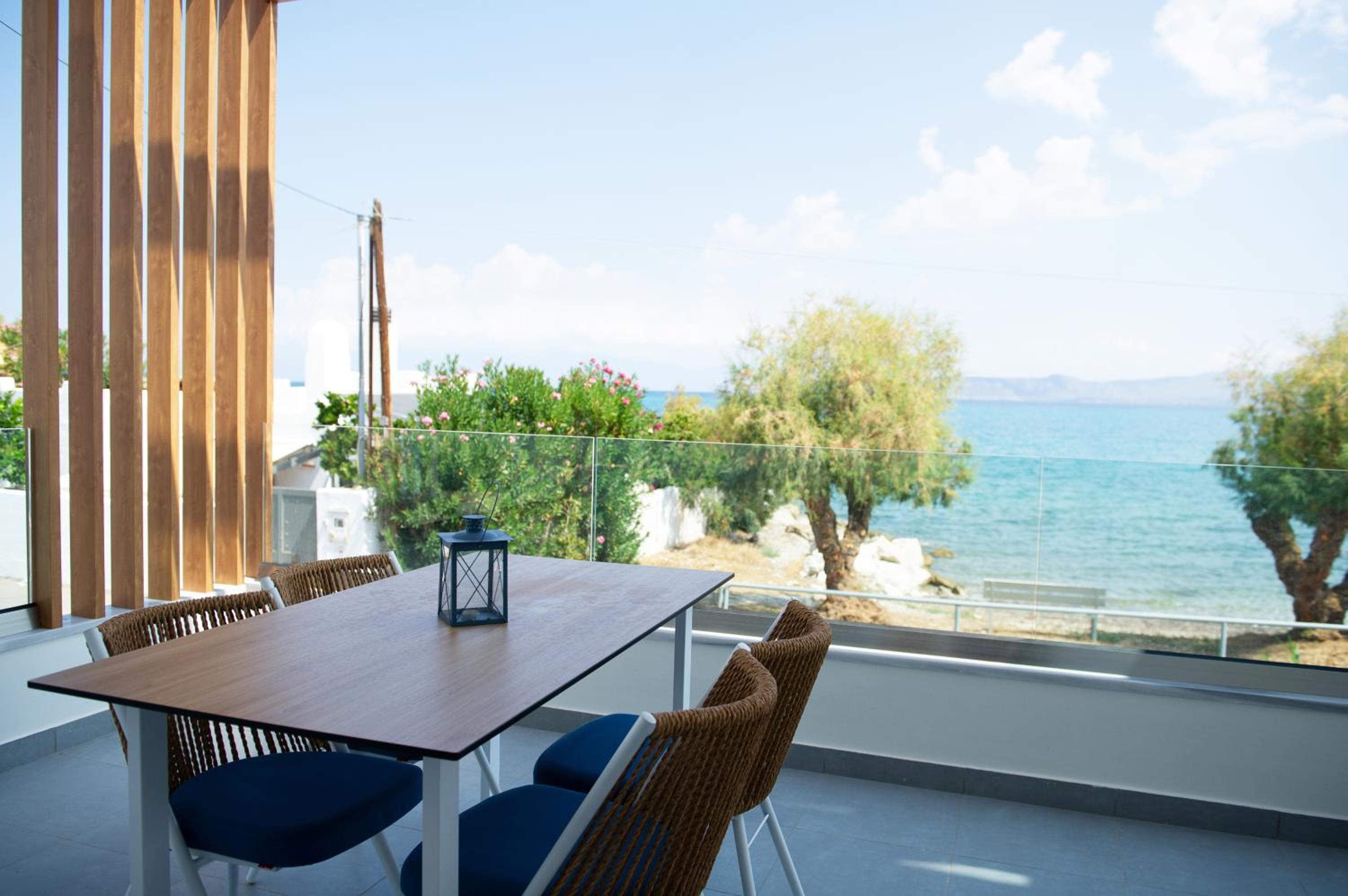 Two-Bedroom Apartment with Sea View photo 3