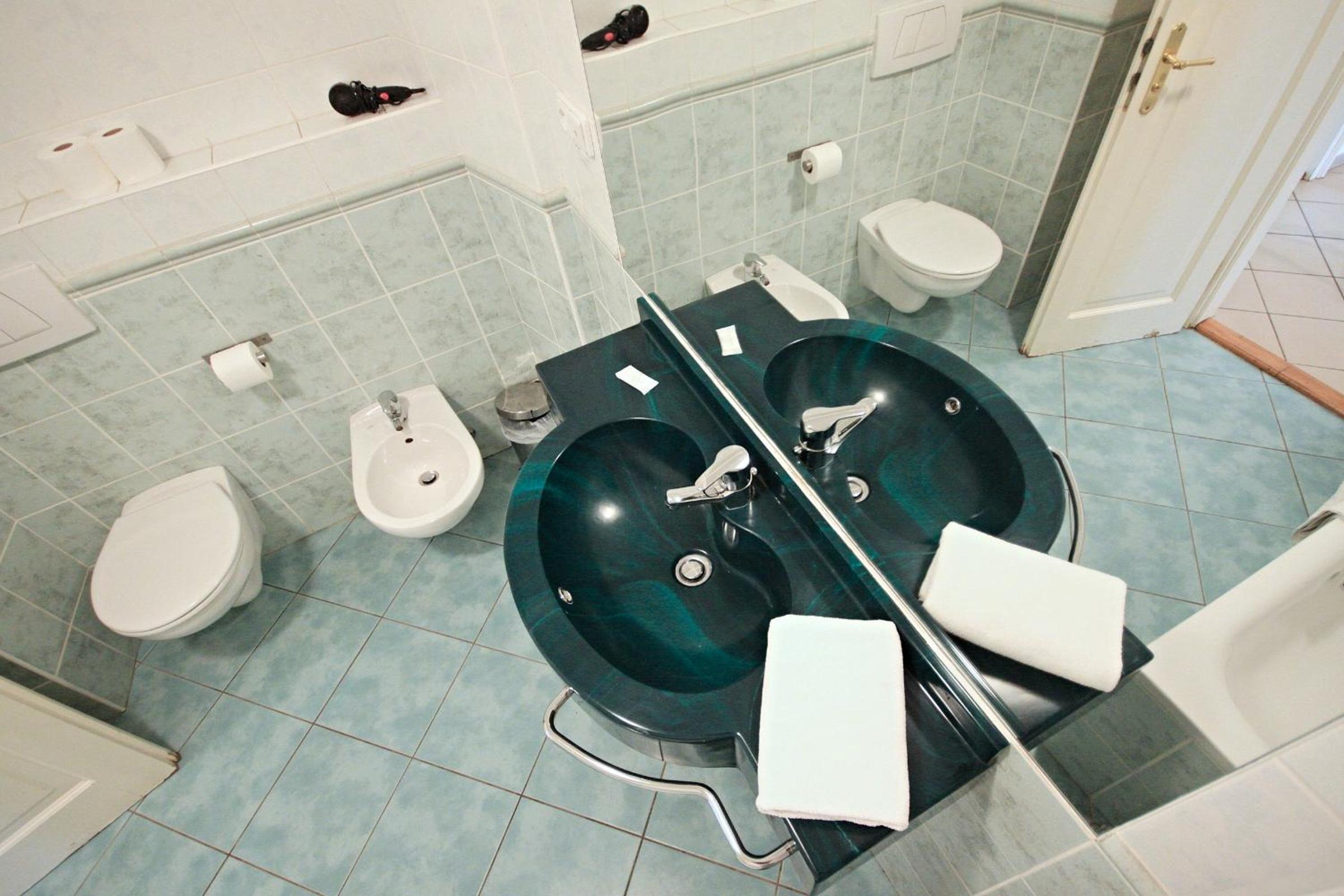 Apartment thumbnail 5