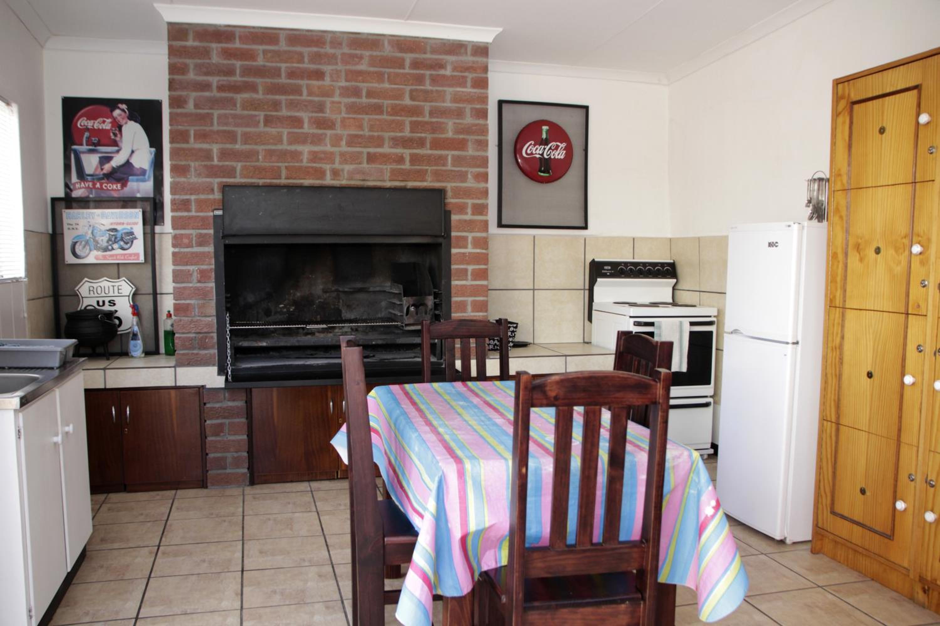 Budget Double Room - Photo 5