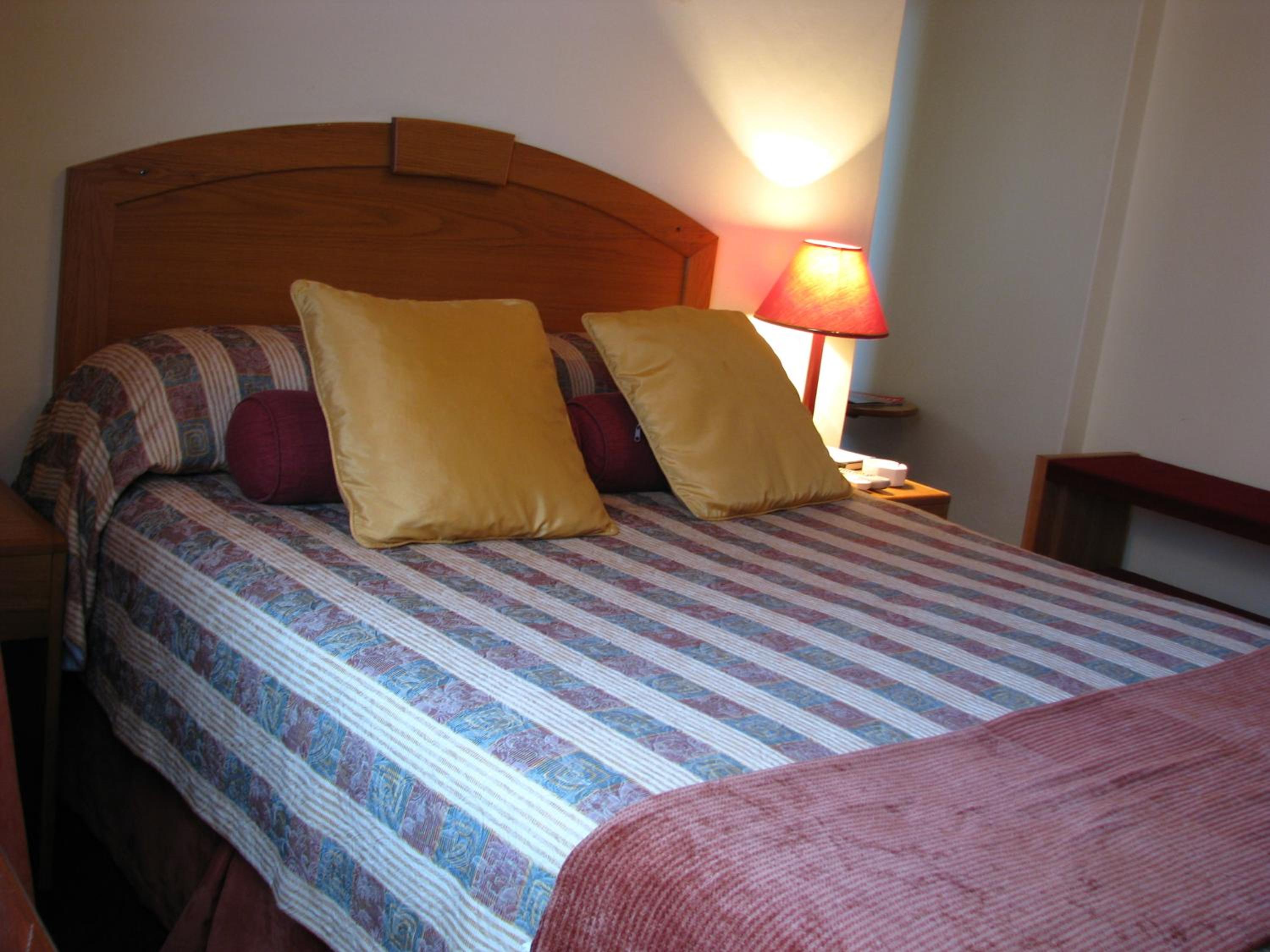 Budget Twin Room - Photo 2