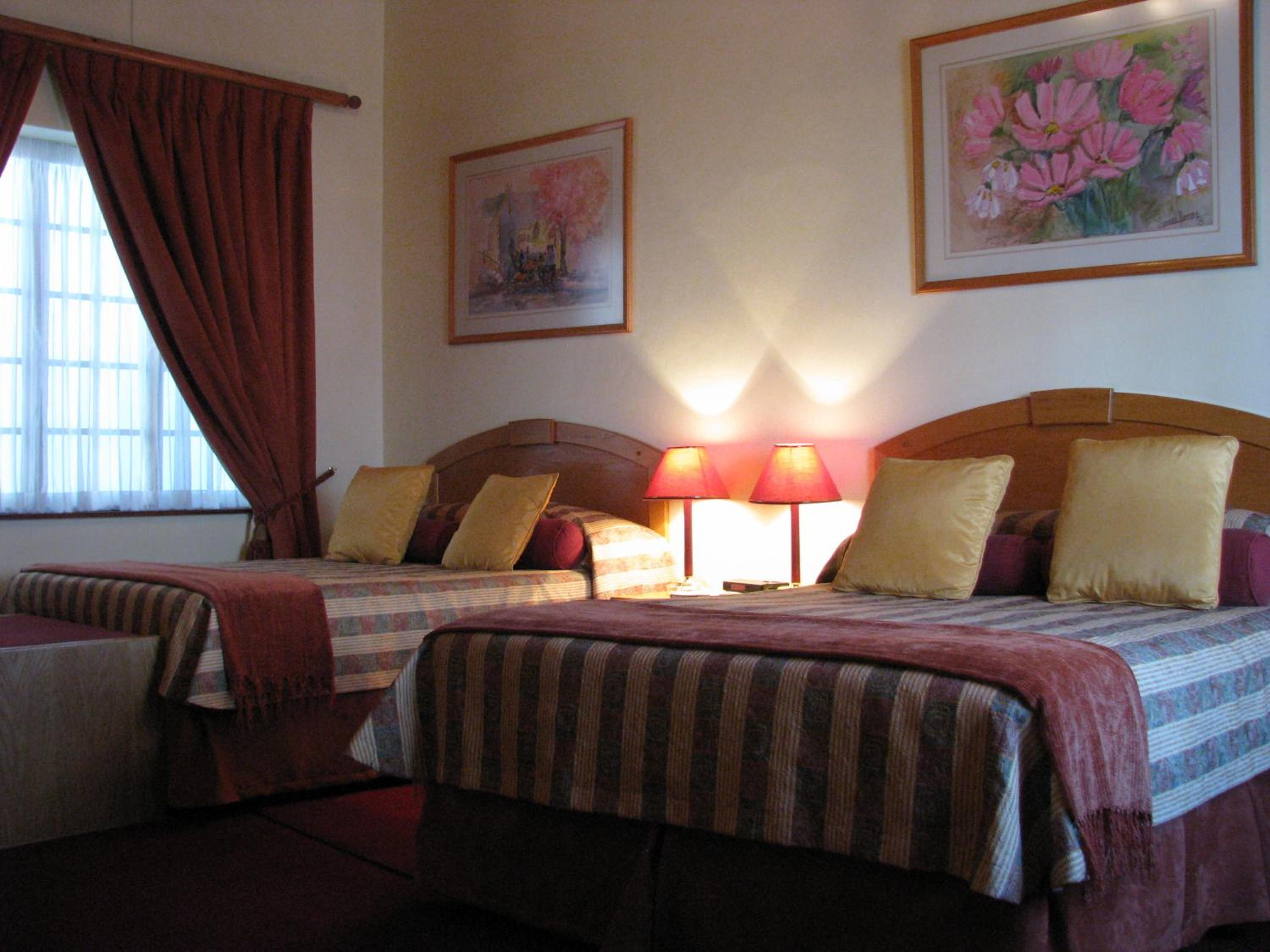 Twin Room - Photo 2