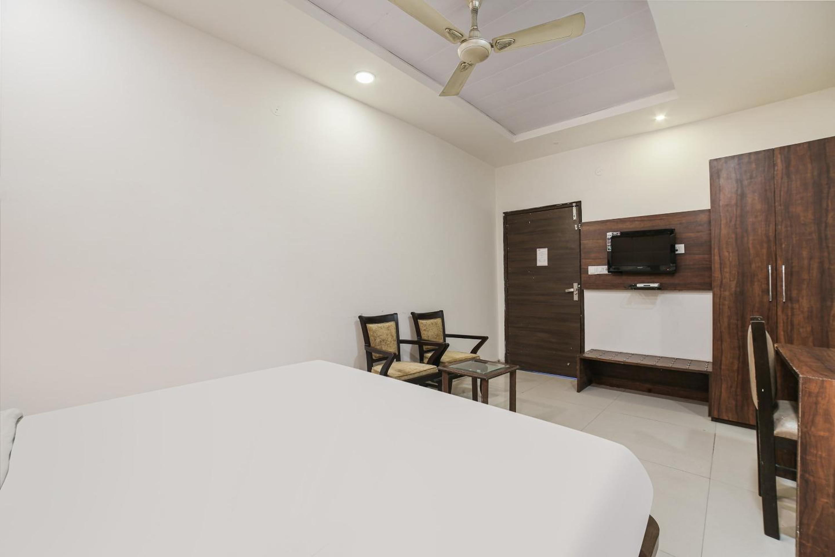Comfort Triple Room with Shower