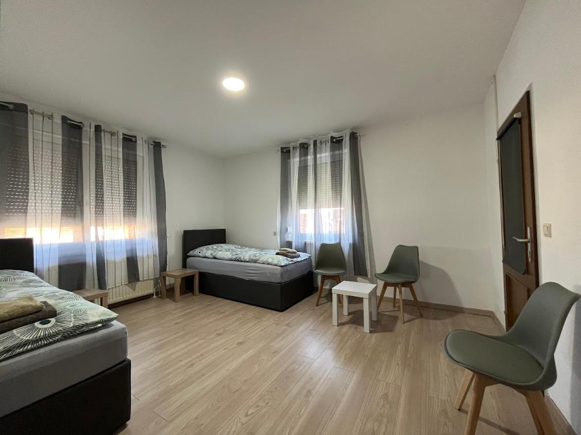 Apartment with Balcony photo 3