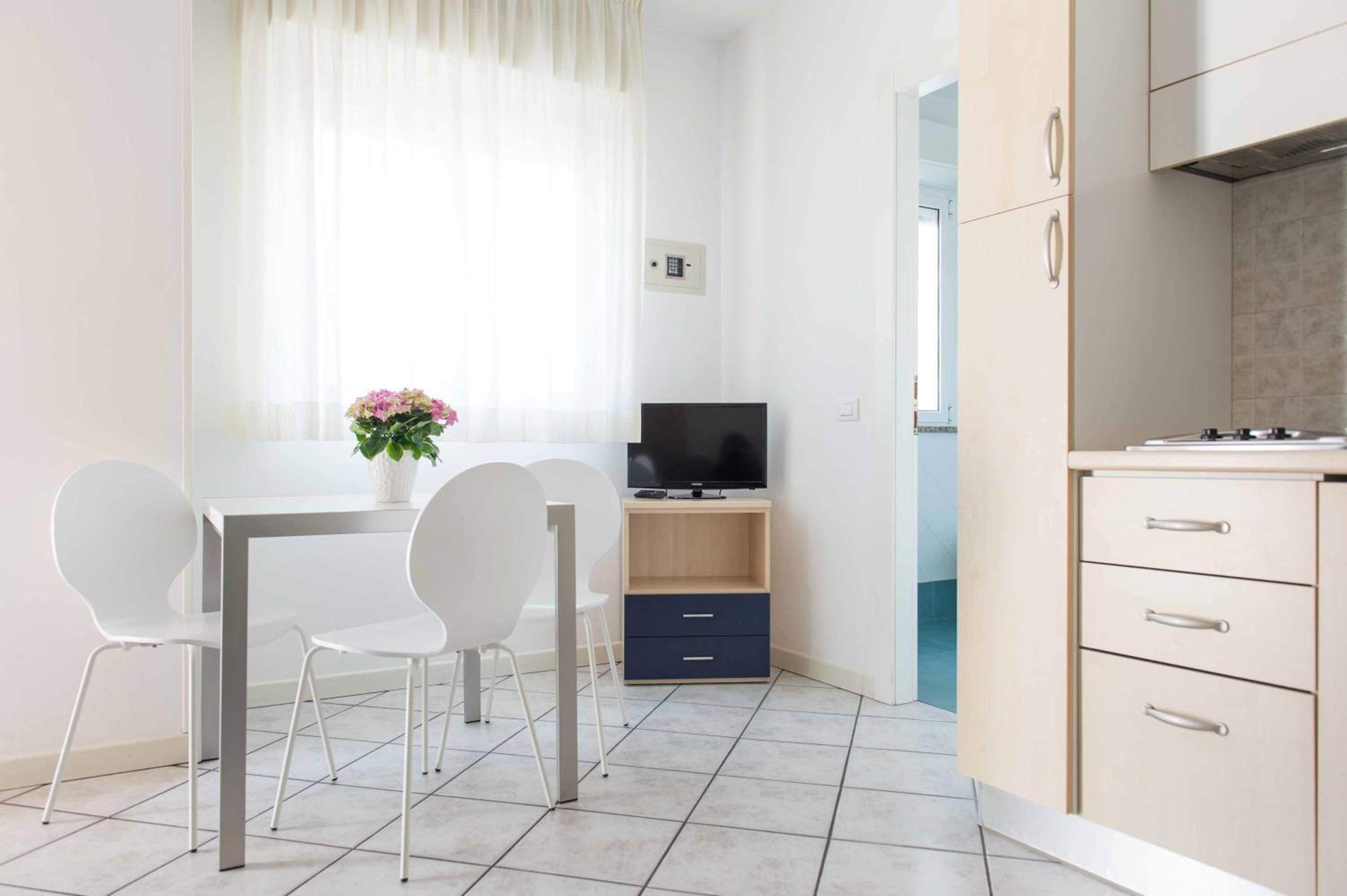 One-Bedroom Apartment (3 Adults) photo 3