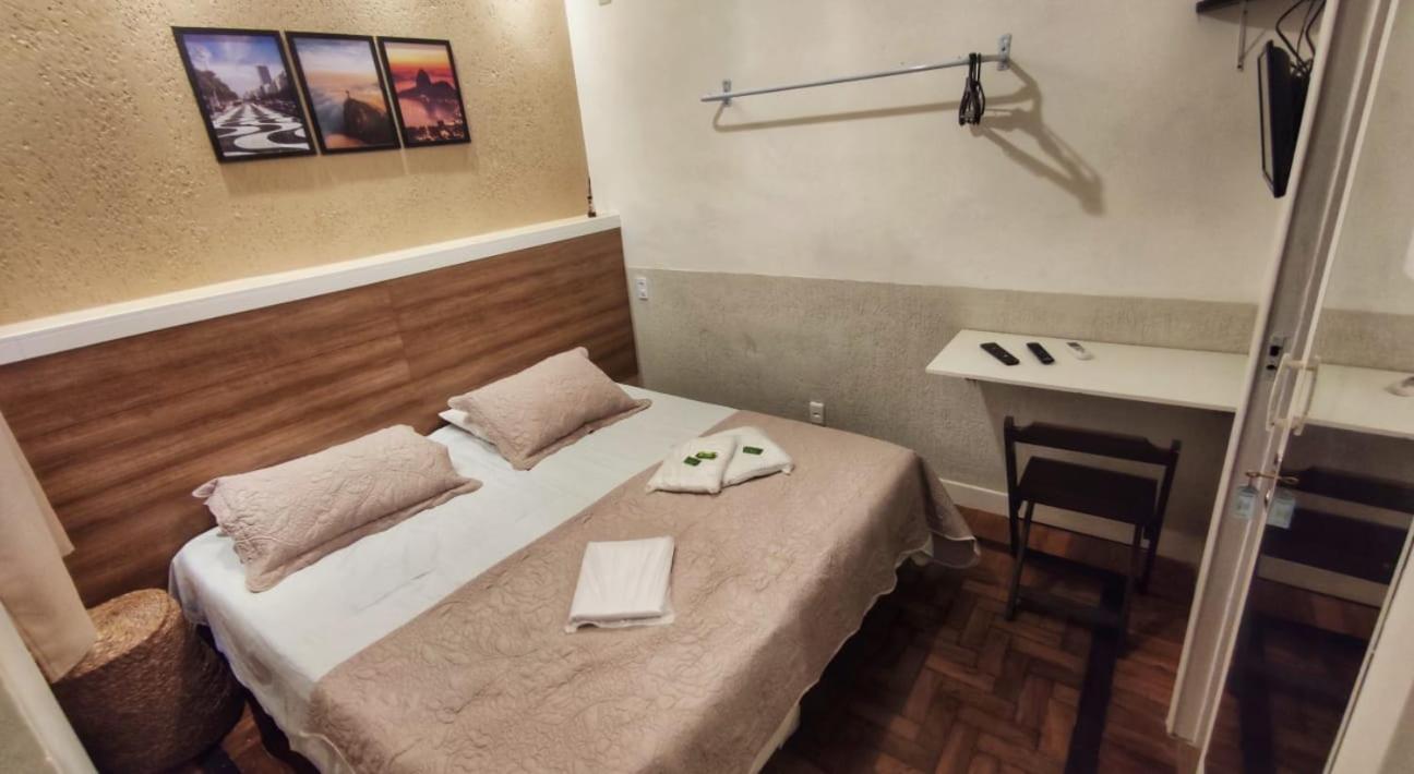 Double Room with Private Bathroom - Photo 4