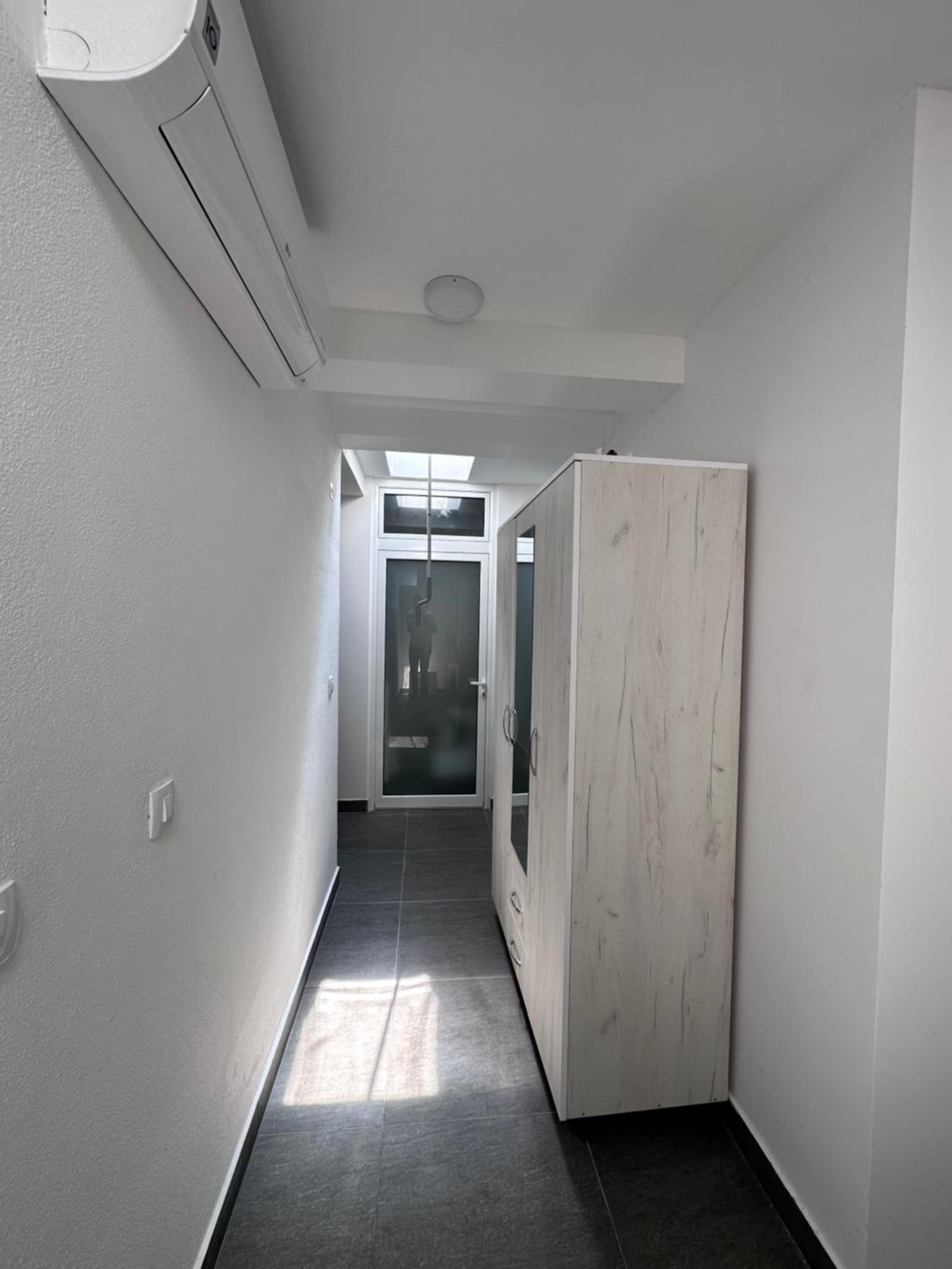 Family Double Room in Basement  photo 3