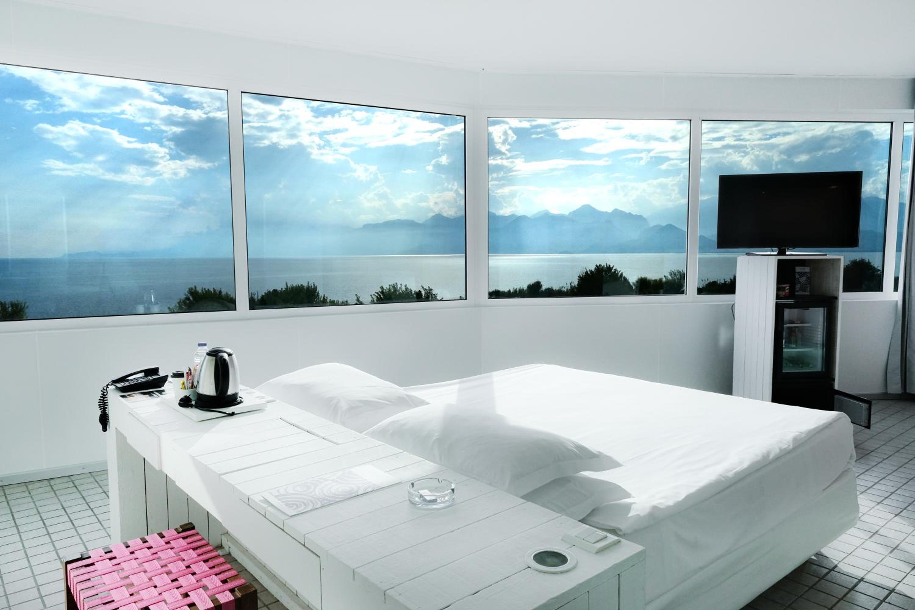 Deluxe Double Room in Revolving Building