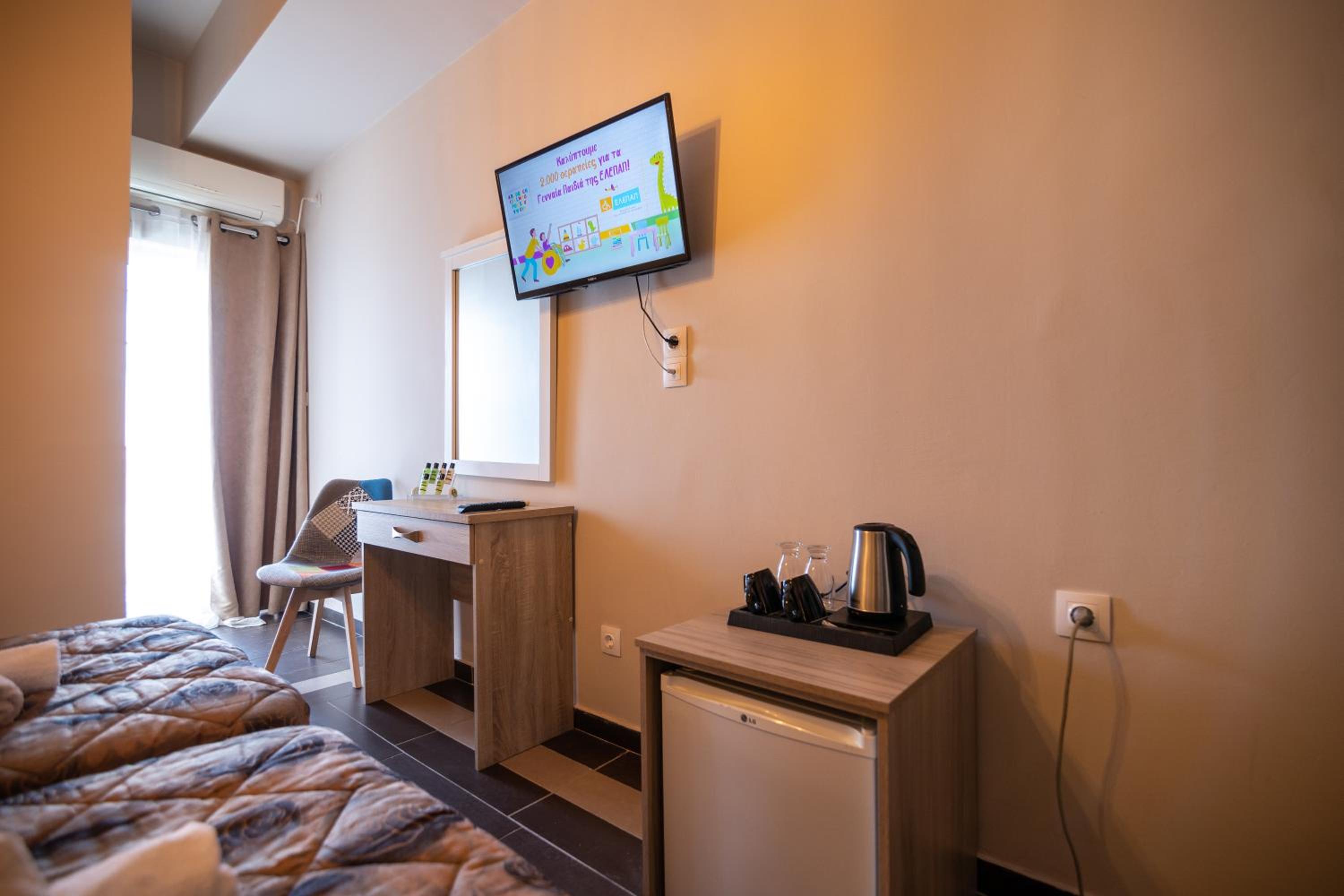 Twin Room with Sea View photo 3