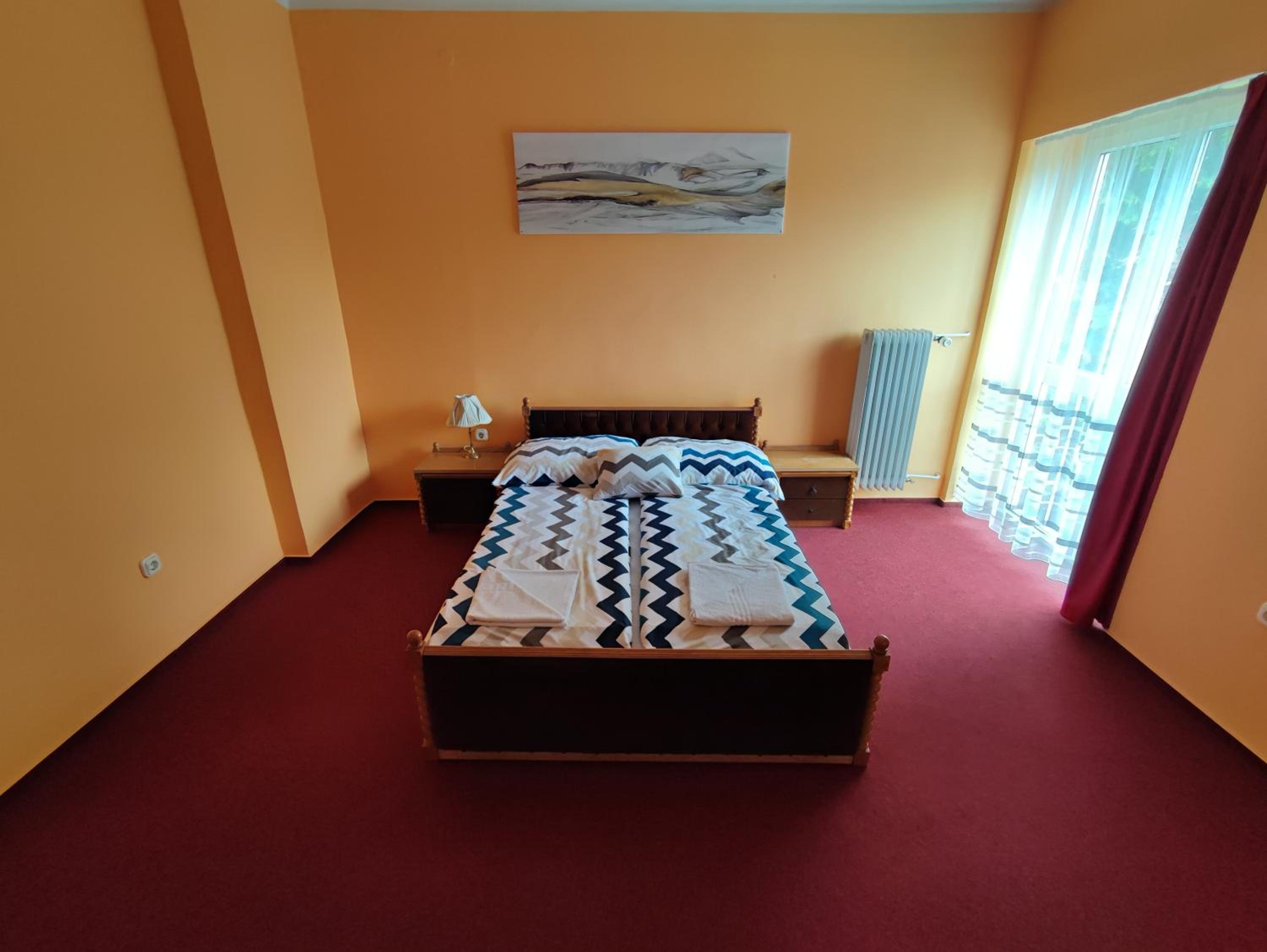 One-Bedroom Suite - Photo 1